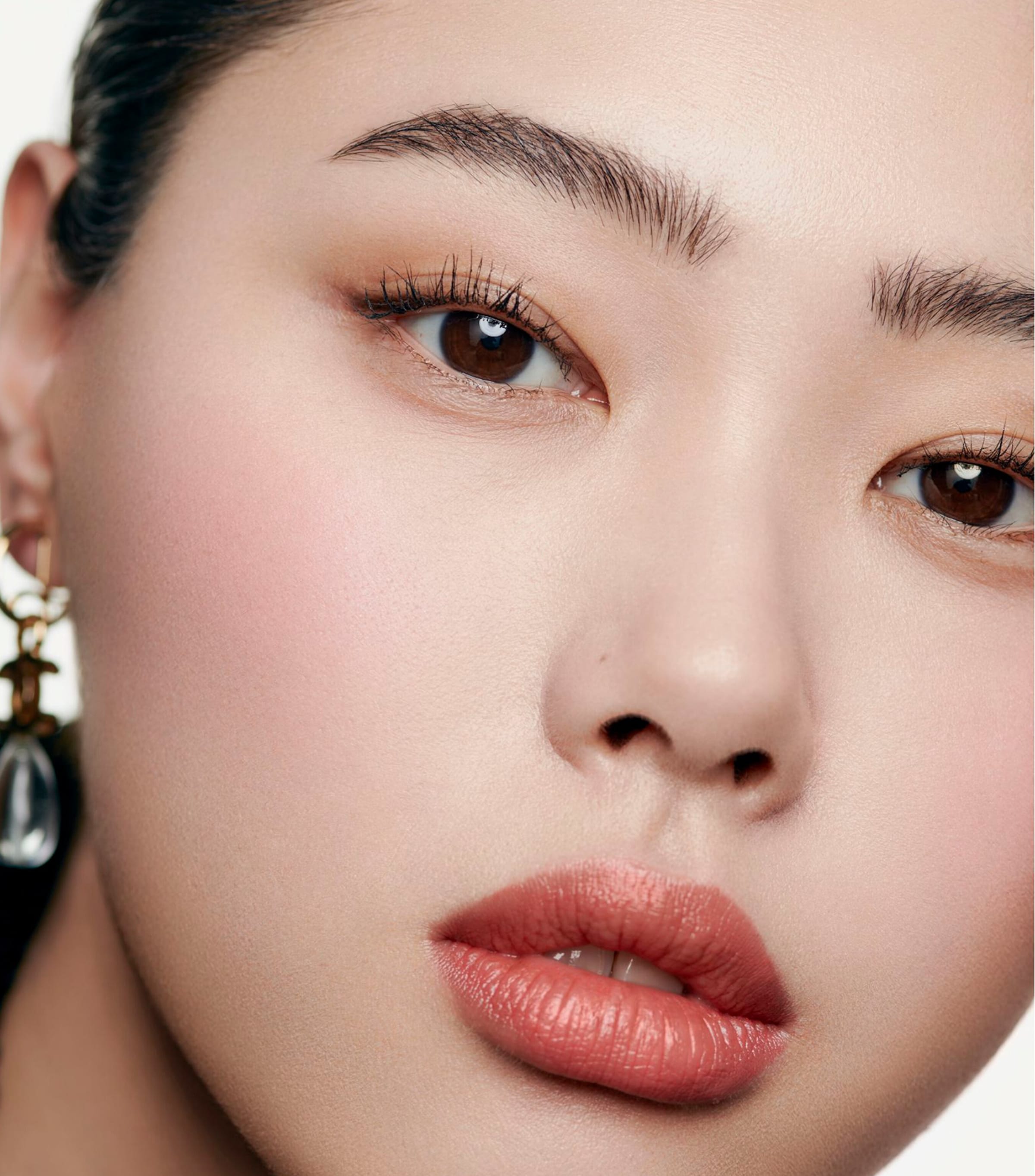 LES SIGNES DE CHANEL Illuminating Powder Blush NO COLOUR Image 3