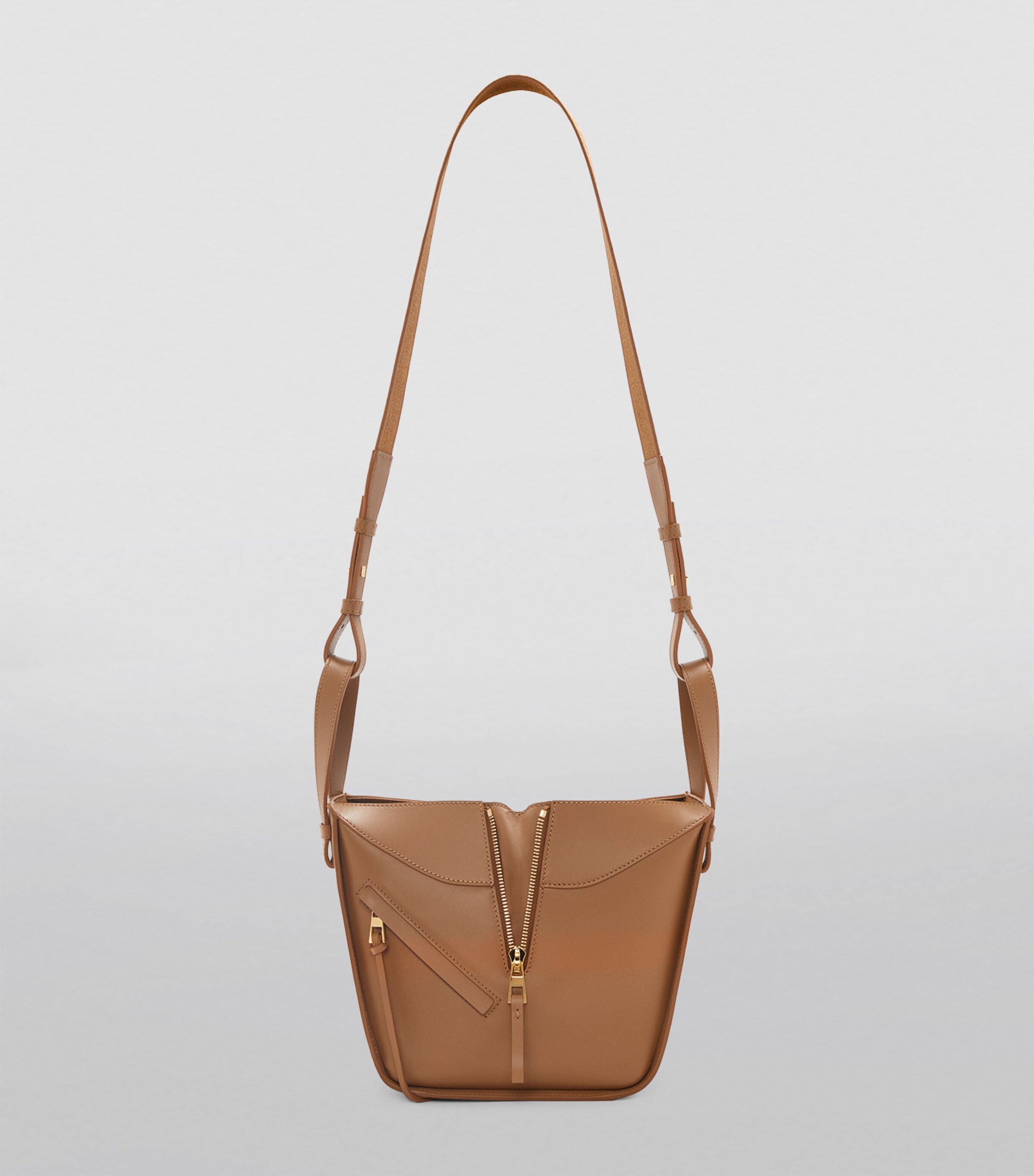 Leather Compact Hammock Top-Handle Bag OAK Image 7