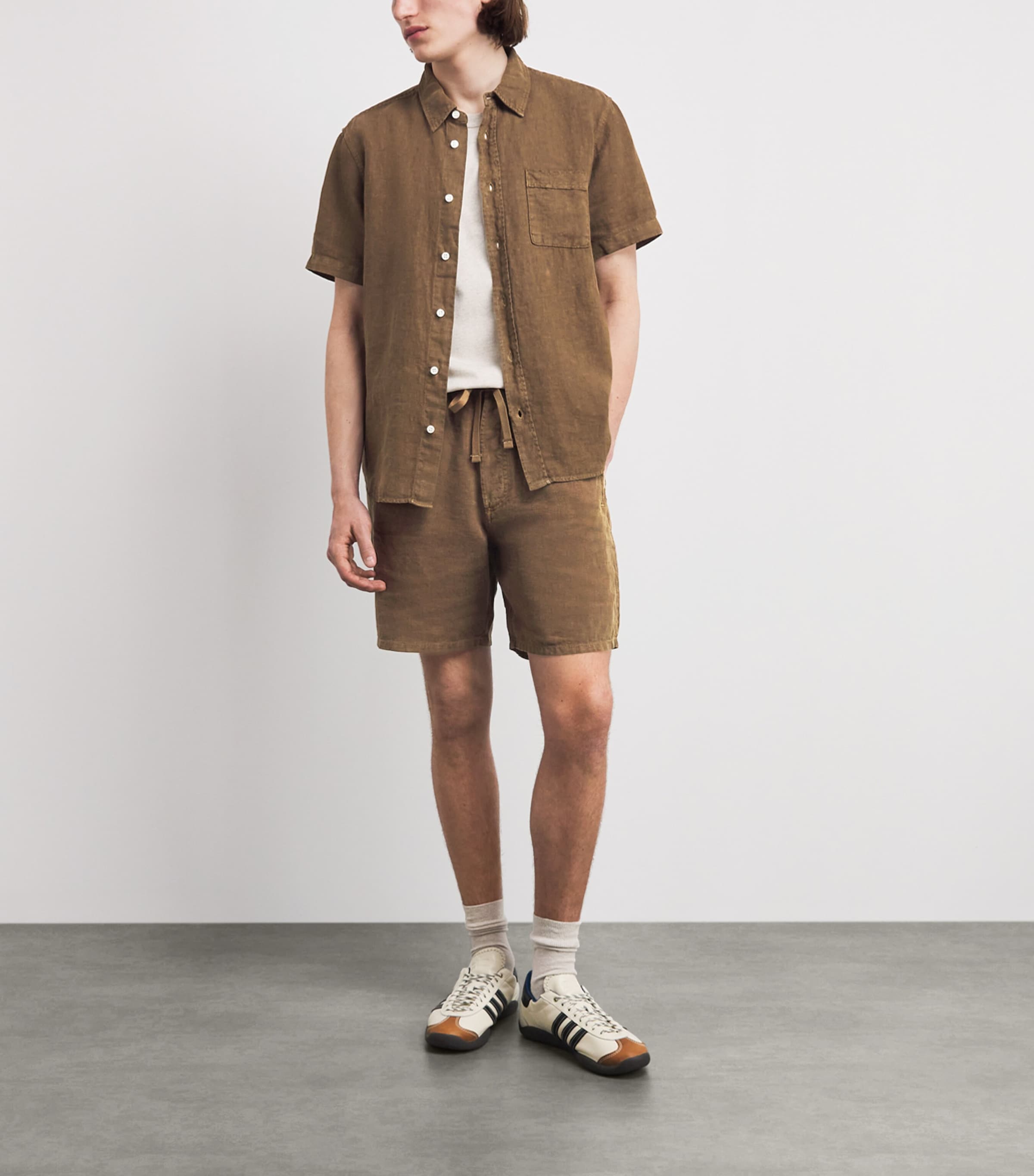 Citizens of Humanity Mens Linen Drawstring Shorts Kelp Image 2
