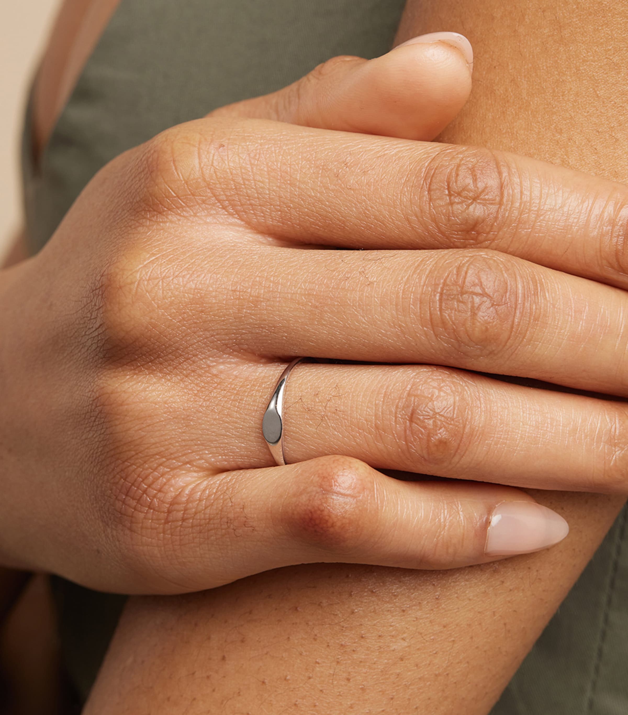 Astrid & Miyu White Gold Signet Ring White Gold Image 2