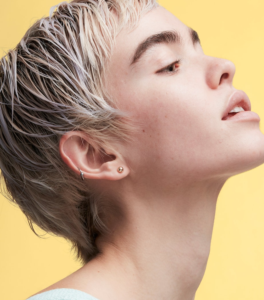 Studio Radiance Face and Body Foundation N2 Image 3