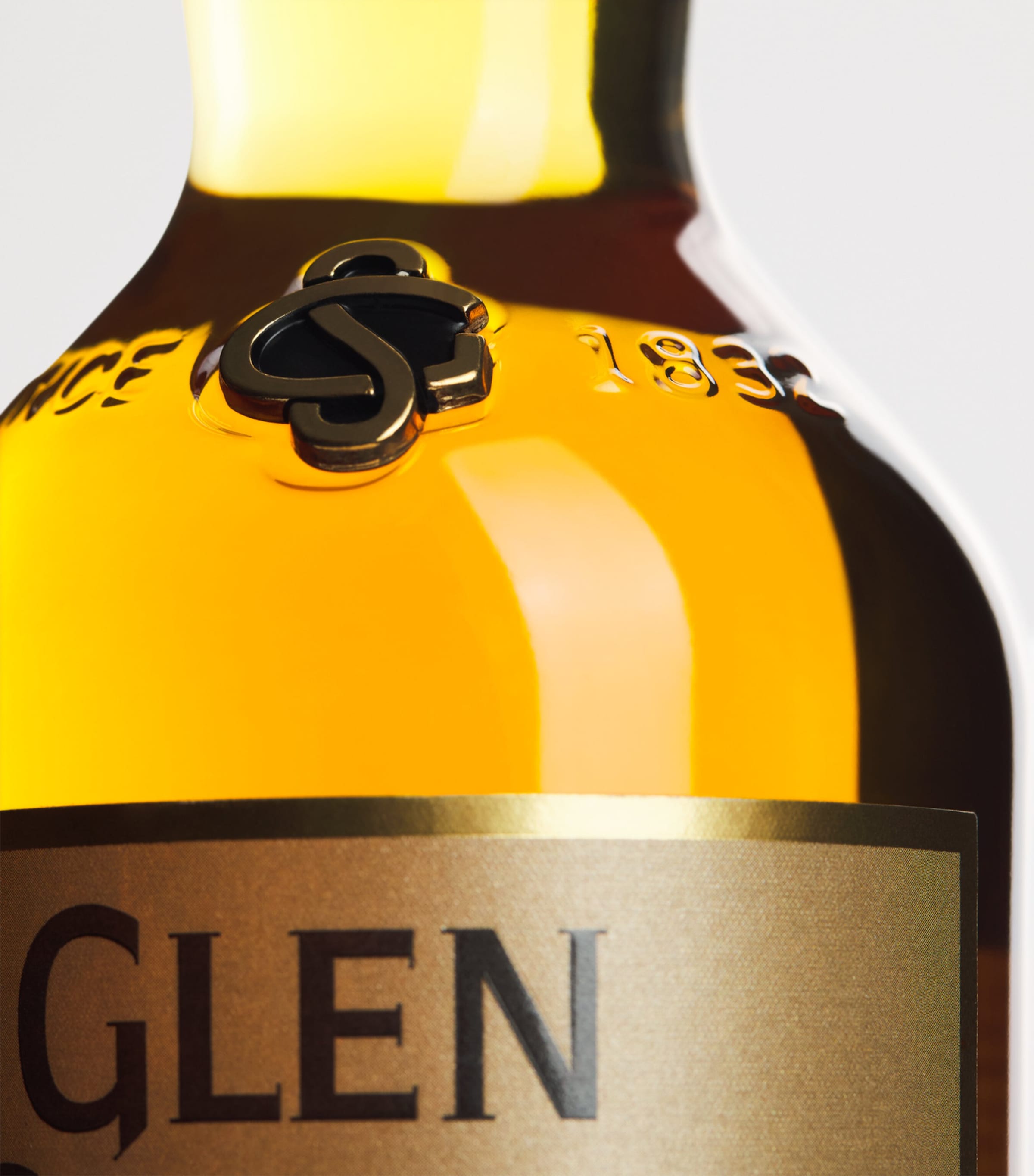 Glen Scotia 18-Year-Old Campbeltown Single Malt Scotch Whisky (70cl) Image 3