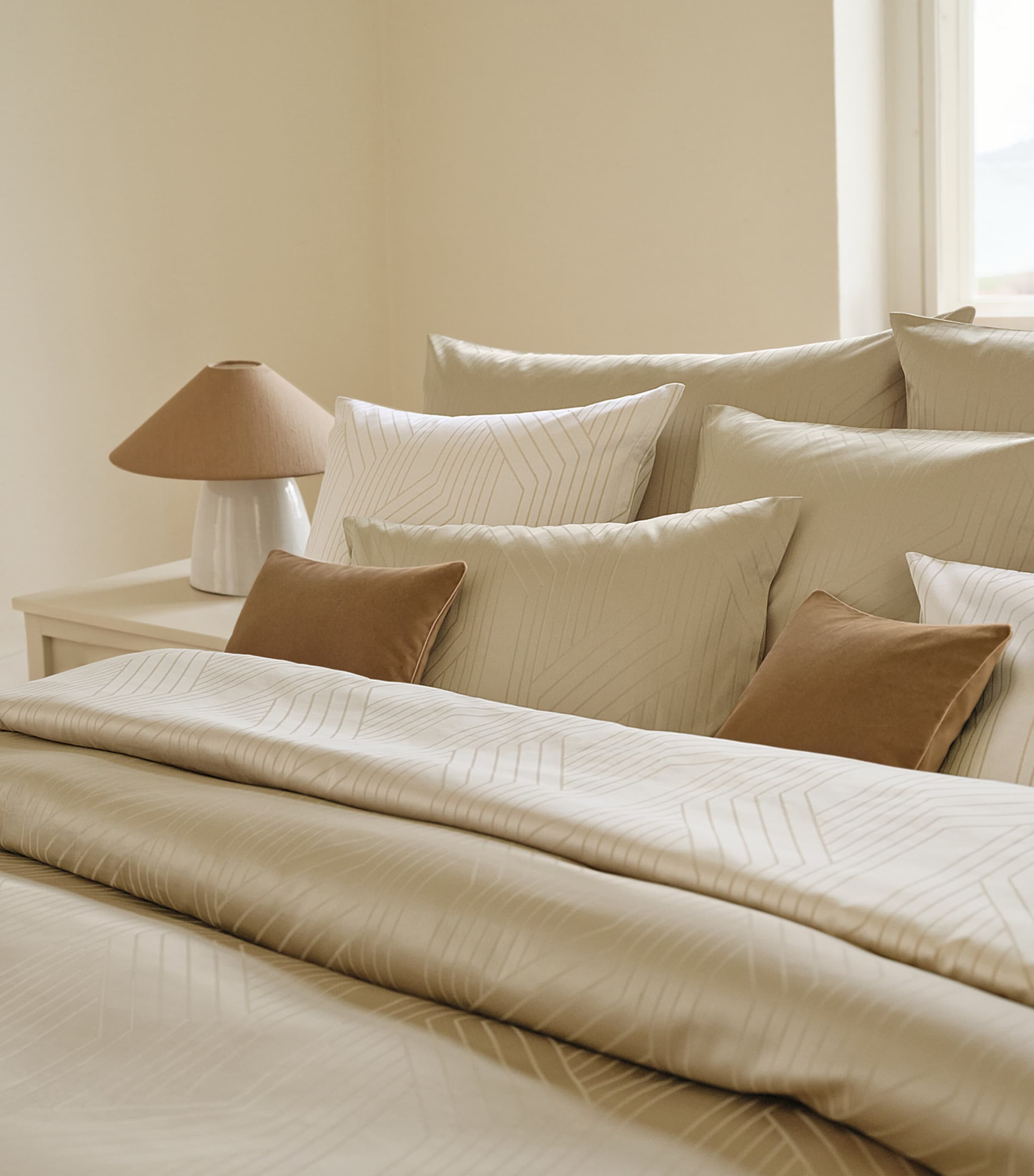 Schlossberg Geometric Ennio King Duvet Cover (220cm x 230cm) Beige Image 3