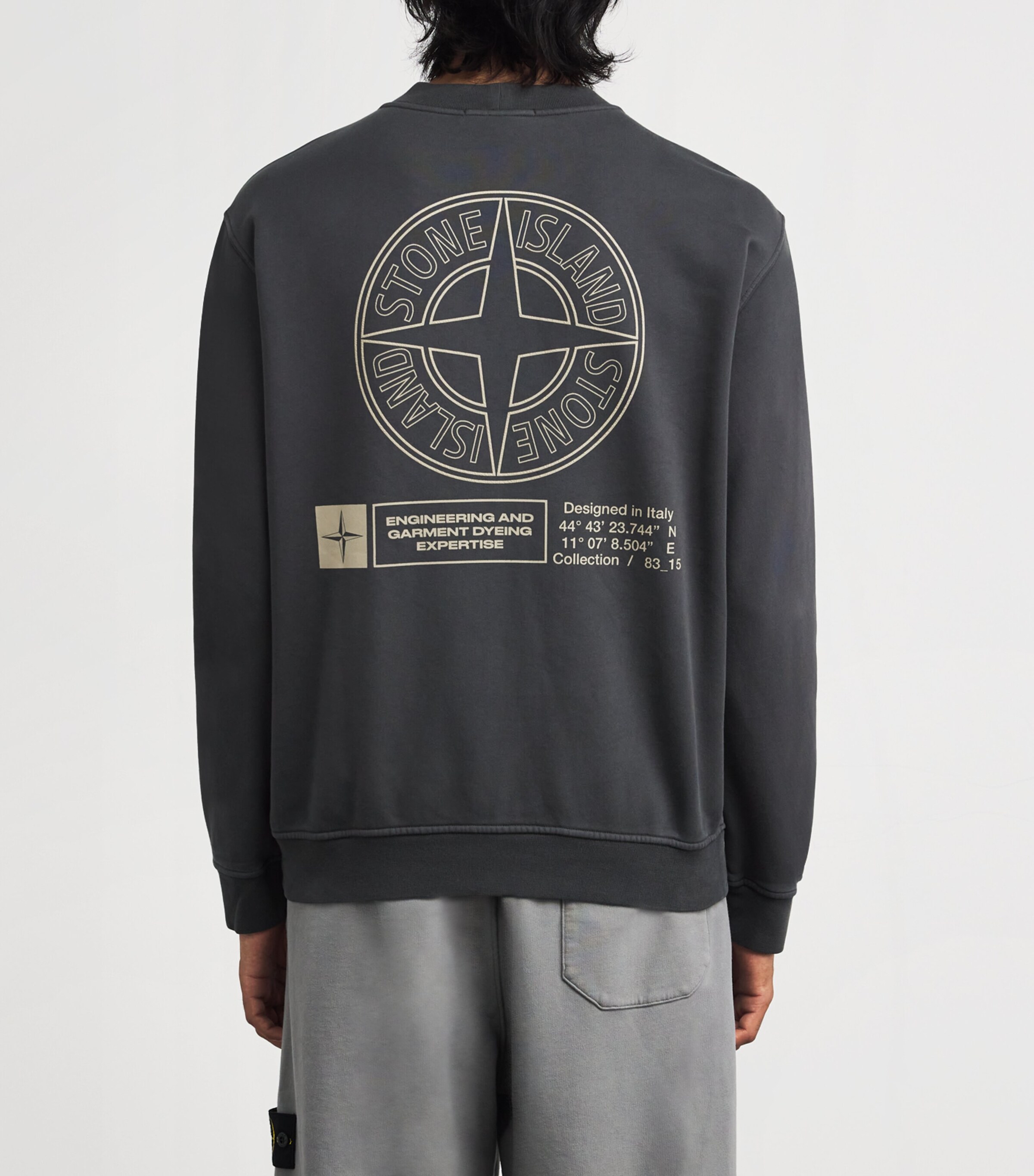 【国内正規品】24SS 新作 定価69,300円 STONE W34 Stone Island Grey Industrial Four Compass Sweatshirt | Harrods US
