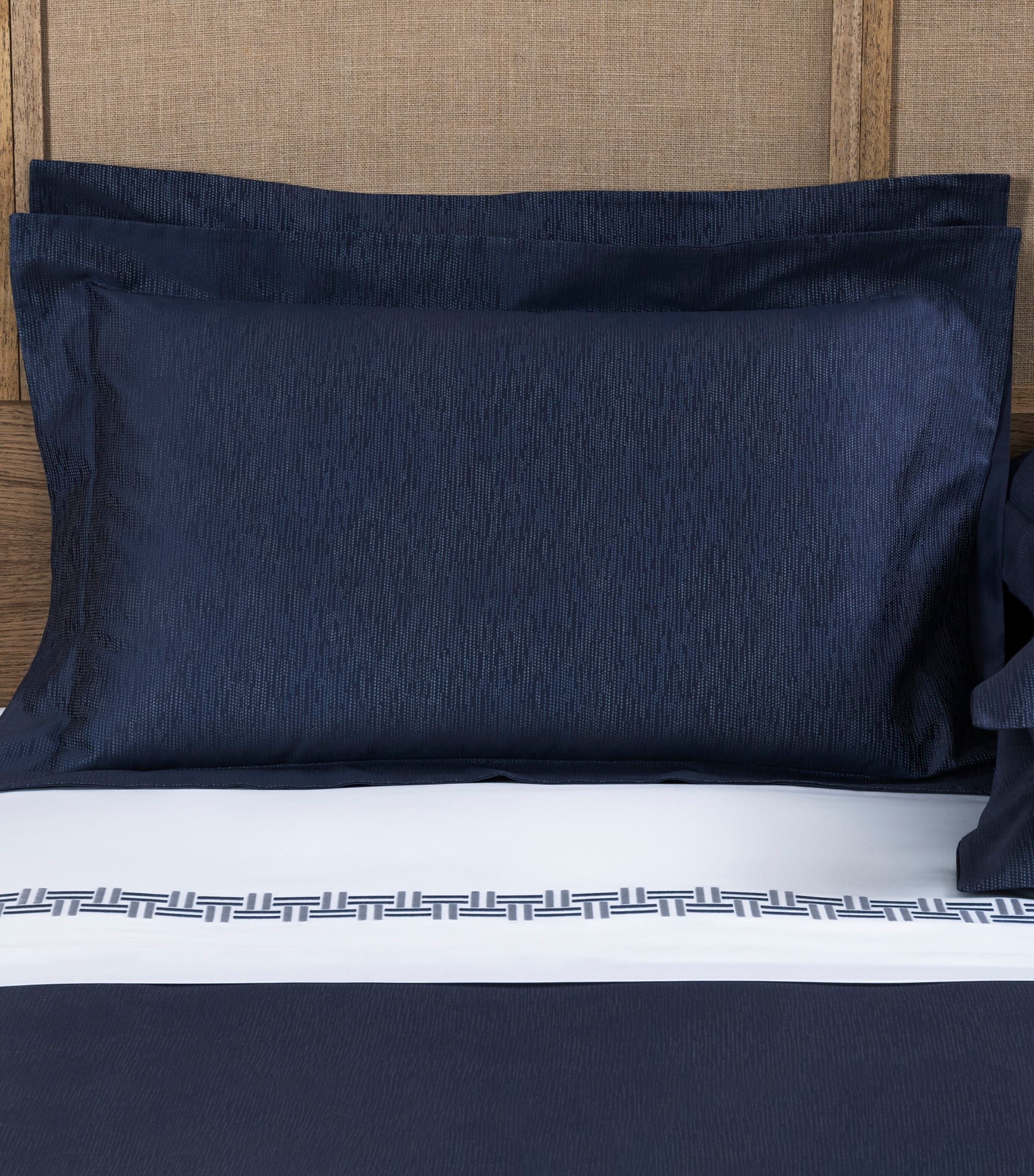 Frette Rays Oxford Sham Pillowcase In Blue