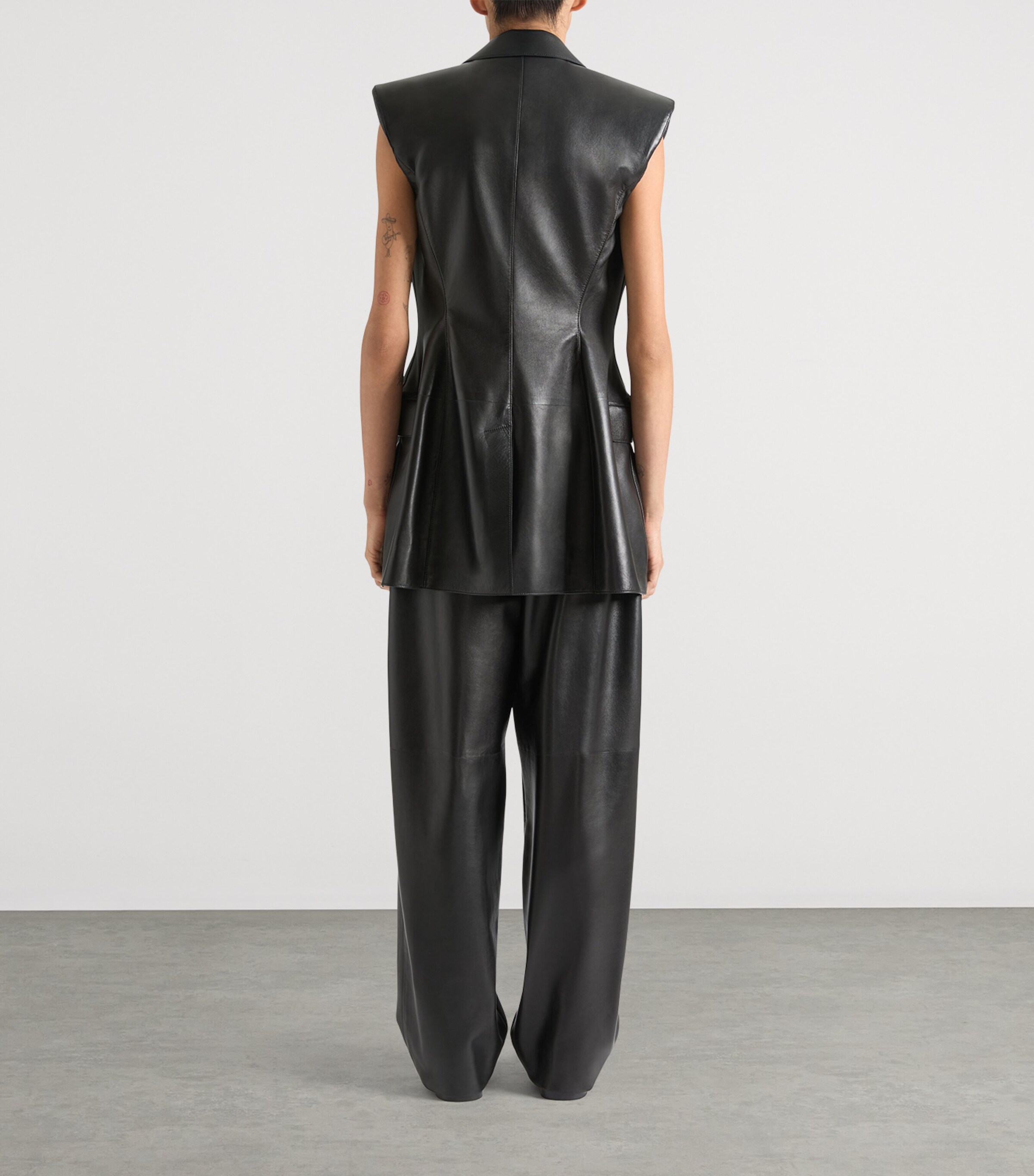 Sleeveless Leather Jacket BLACK Image 3