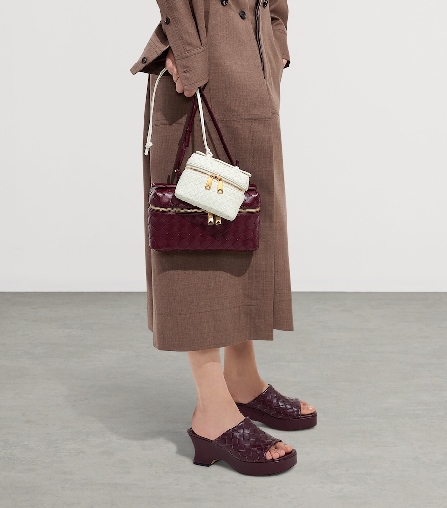 Bottega Veneta Candy Lambskin Intrecciato Bang Bang Pouch Image 2