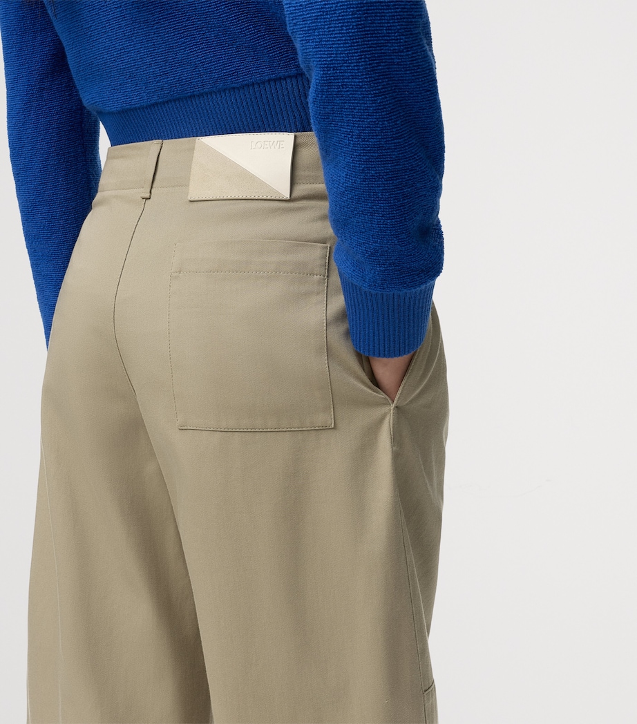 LOEWE Womens Cotton Utility Cropped Trousers Light Sage Image 5