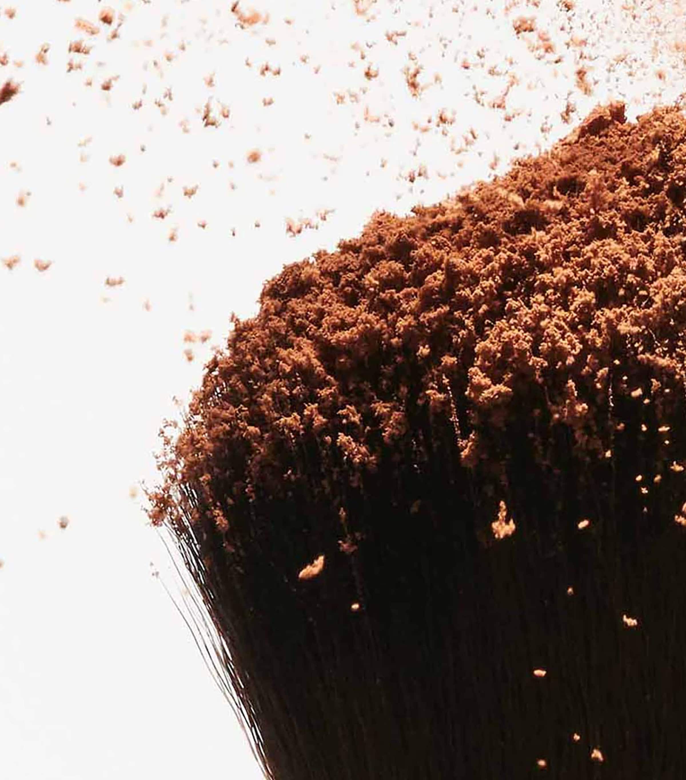 Clarins Cryo Bronzing Powder Image 4