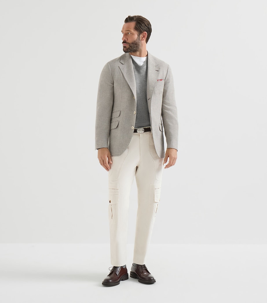 Brunello Cucinelli Mens Cashmere-Silk V-Neck Sweater Image 2