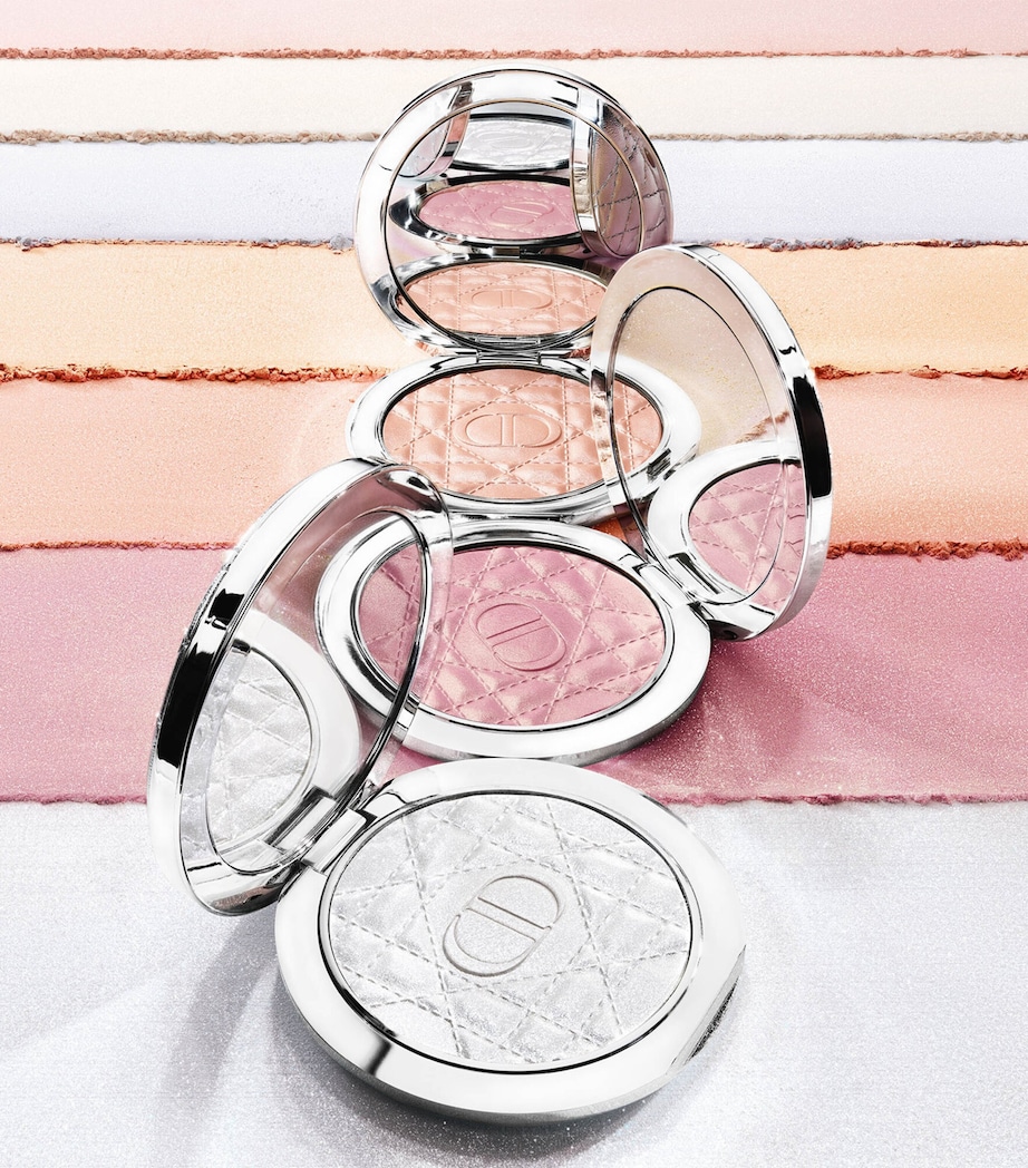 Dior Forever Glow Luminizer Highlighter 03 PINK HALO Image 4