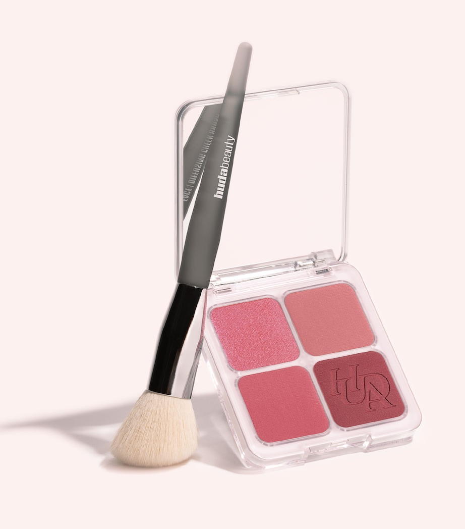 Diffusing Cheek Brush NO COLOUR Image 3