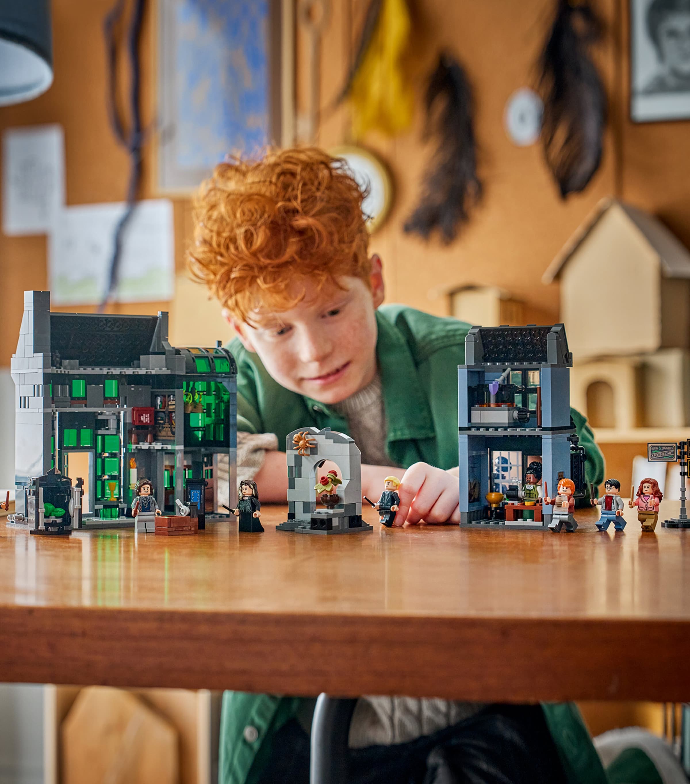 Lego Harry Potter Knockturn Alley Wizarding Shops 76471 Image 4