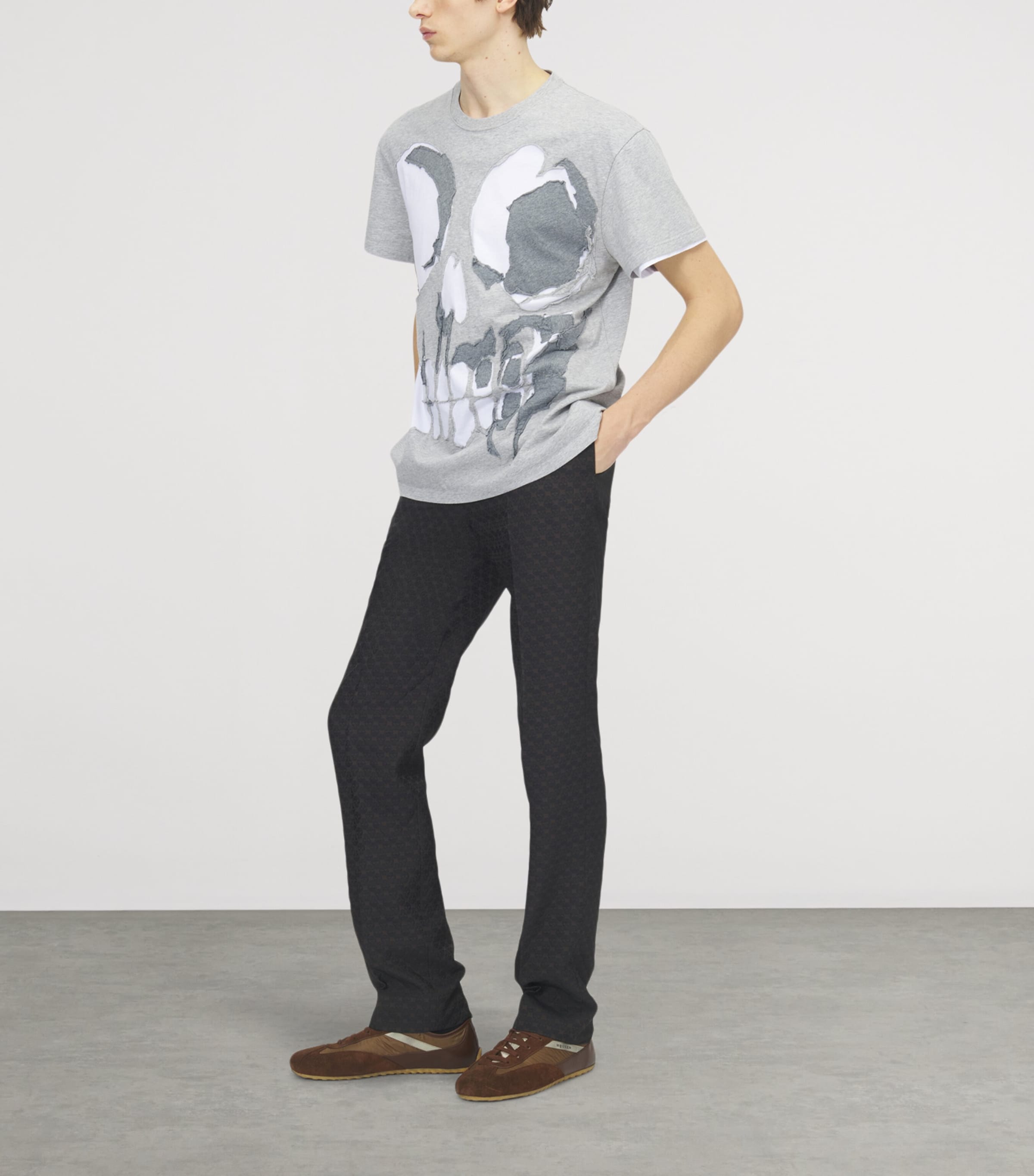 McQueen Mens Skull Distressed T-Shirt Image 4