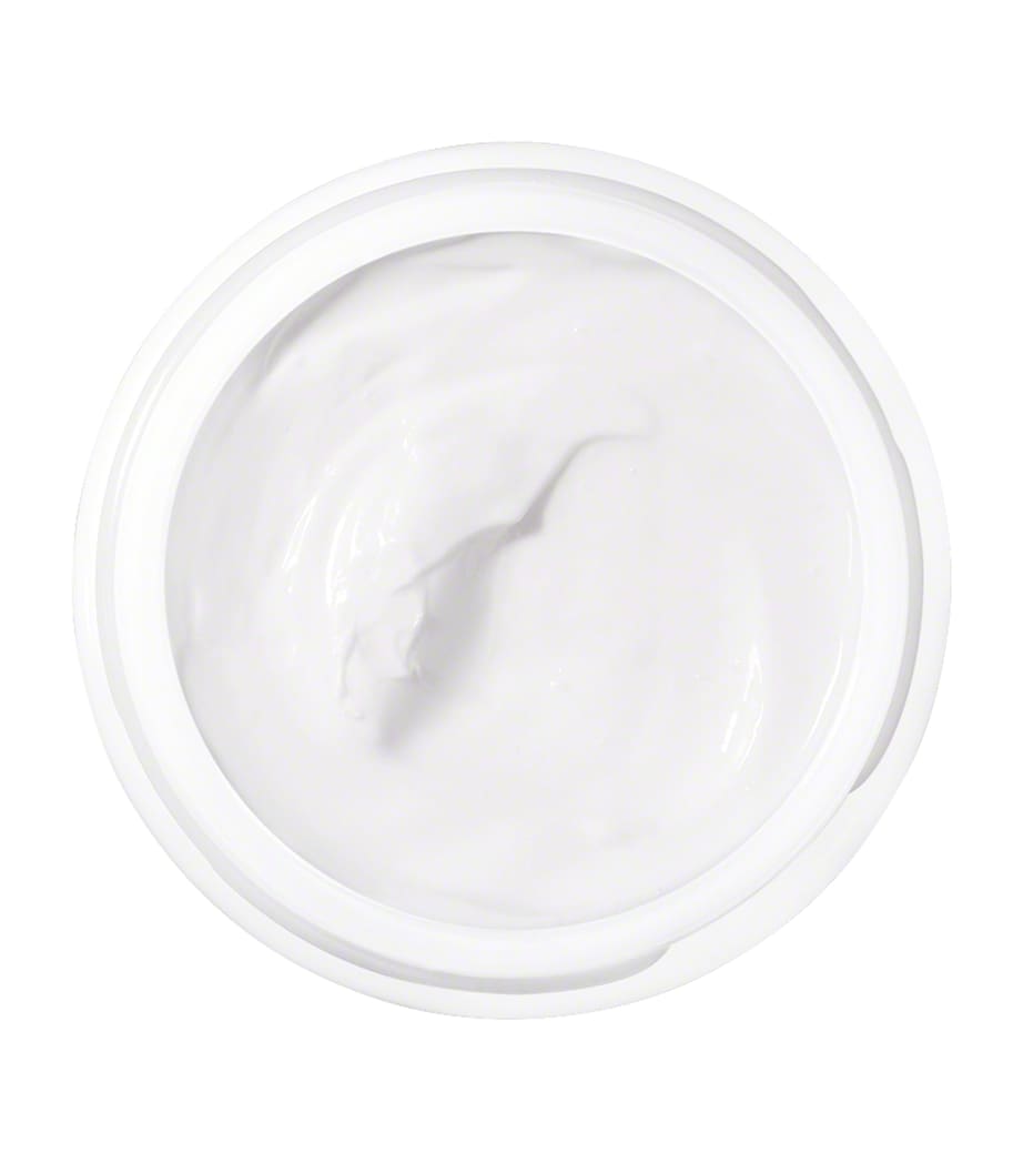 Moisturizing With A Mask NO COLOUR Image 6