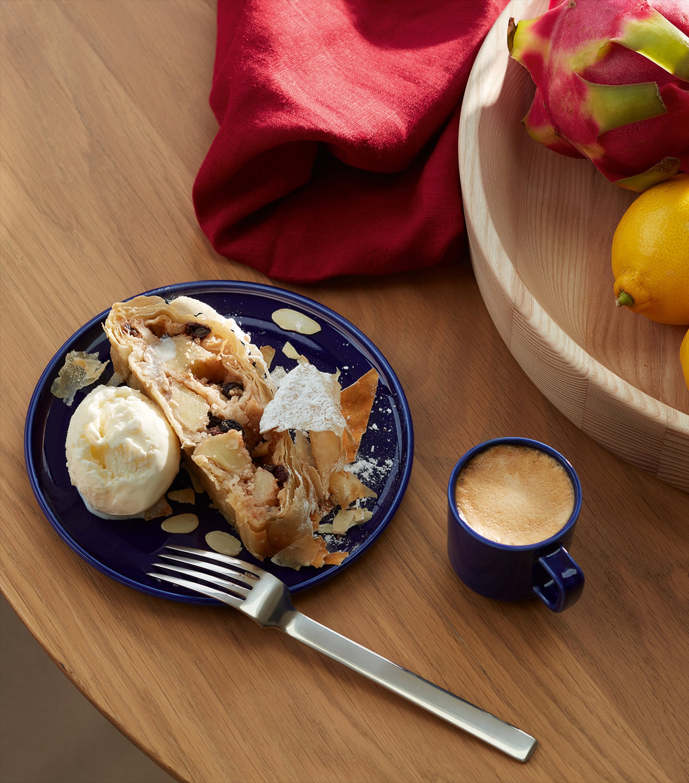 Set of 2 Porcelain Collective Espresso Cups (75ml) COBALT Image 5