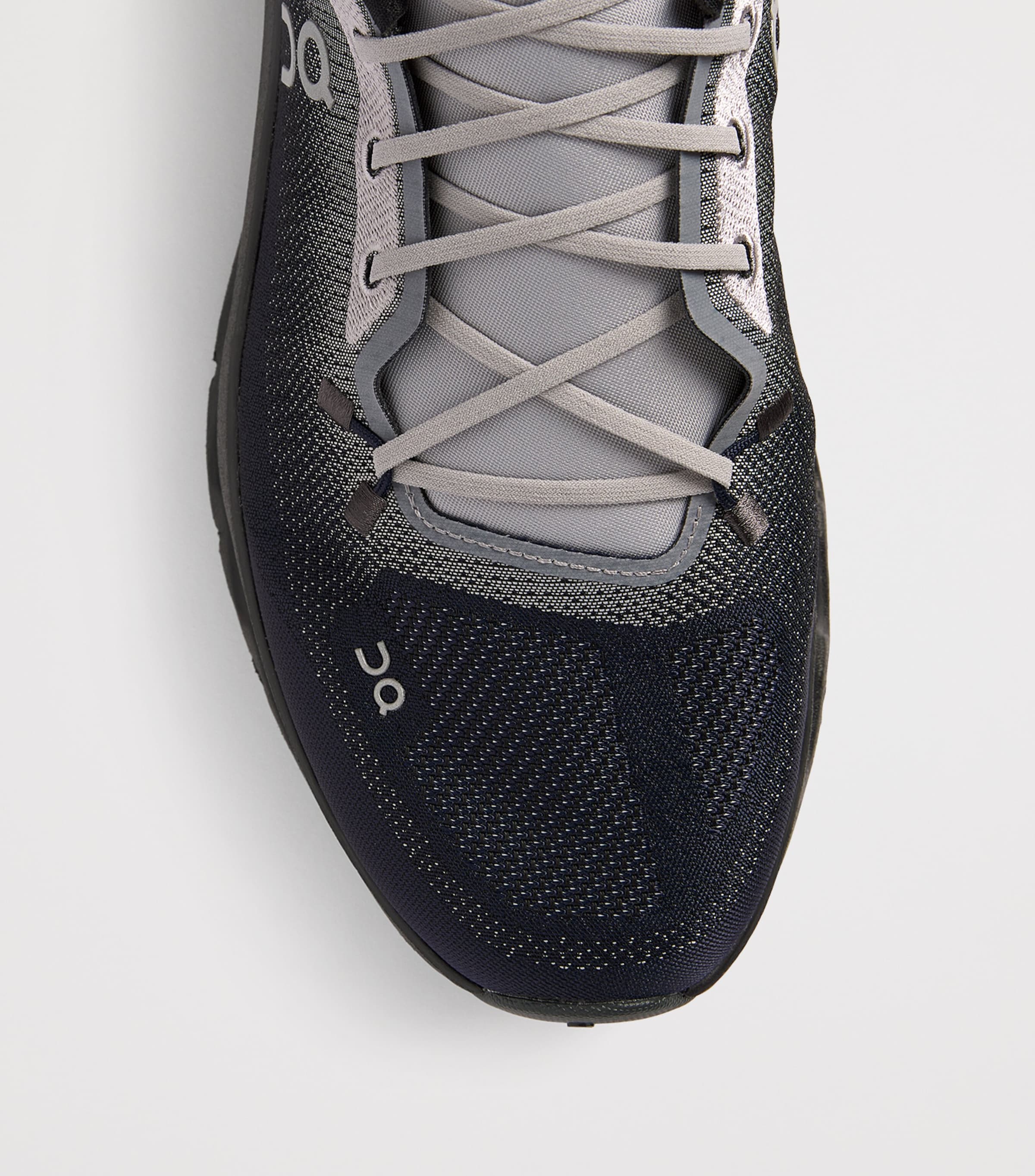 On Mens Cloudtilt Trainers Platinum | Midnight Image 6