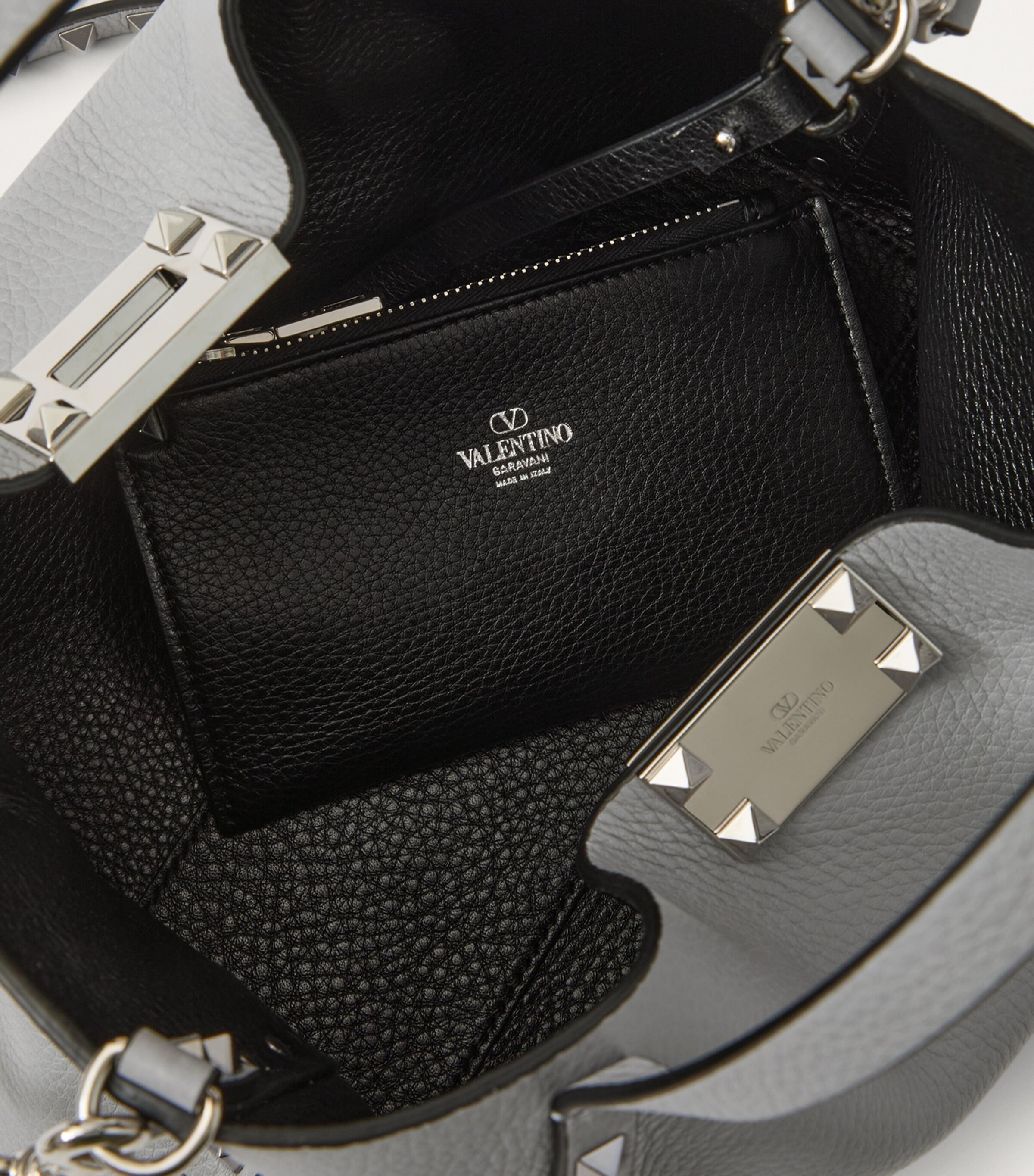 ■VALENTINO GARAVANI■Rockstud スモールレザートートバッグ Valentino Garavani - Rockstud Small Black Leather Crossbody Tote