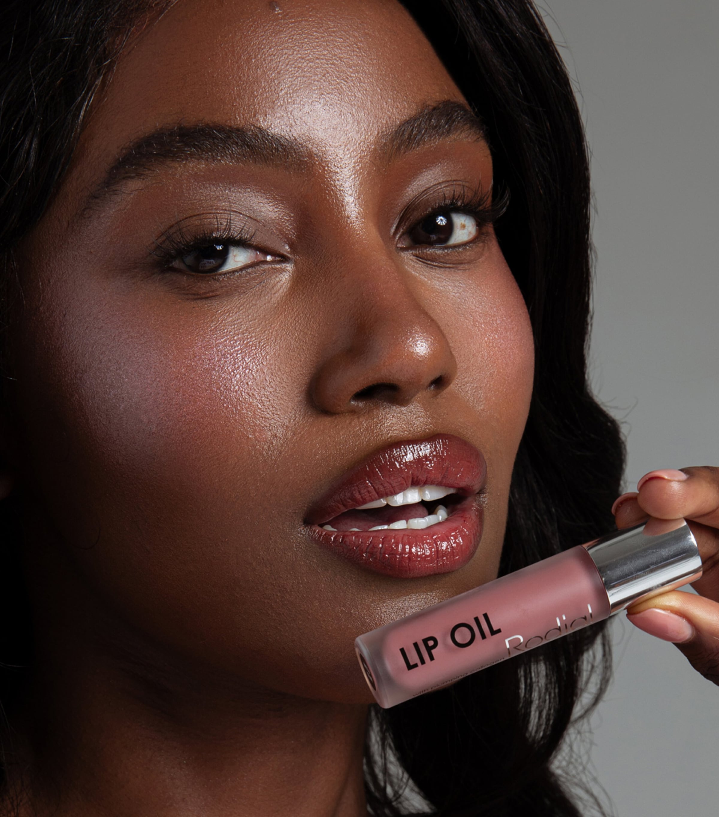 Rodial Lip Oil Wild Plum Image 5