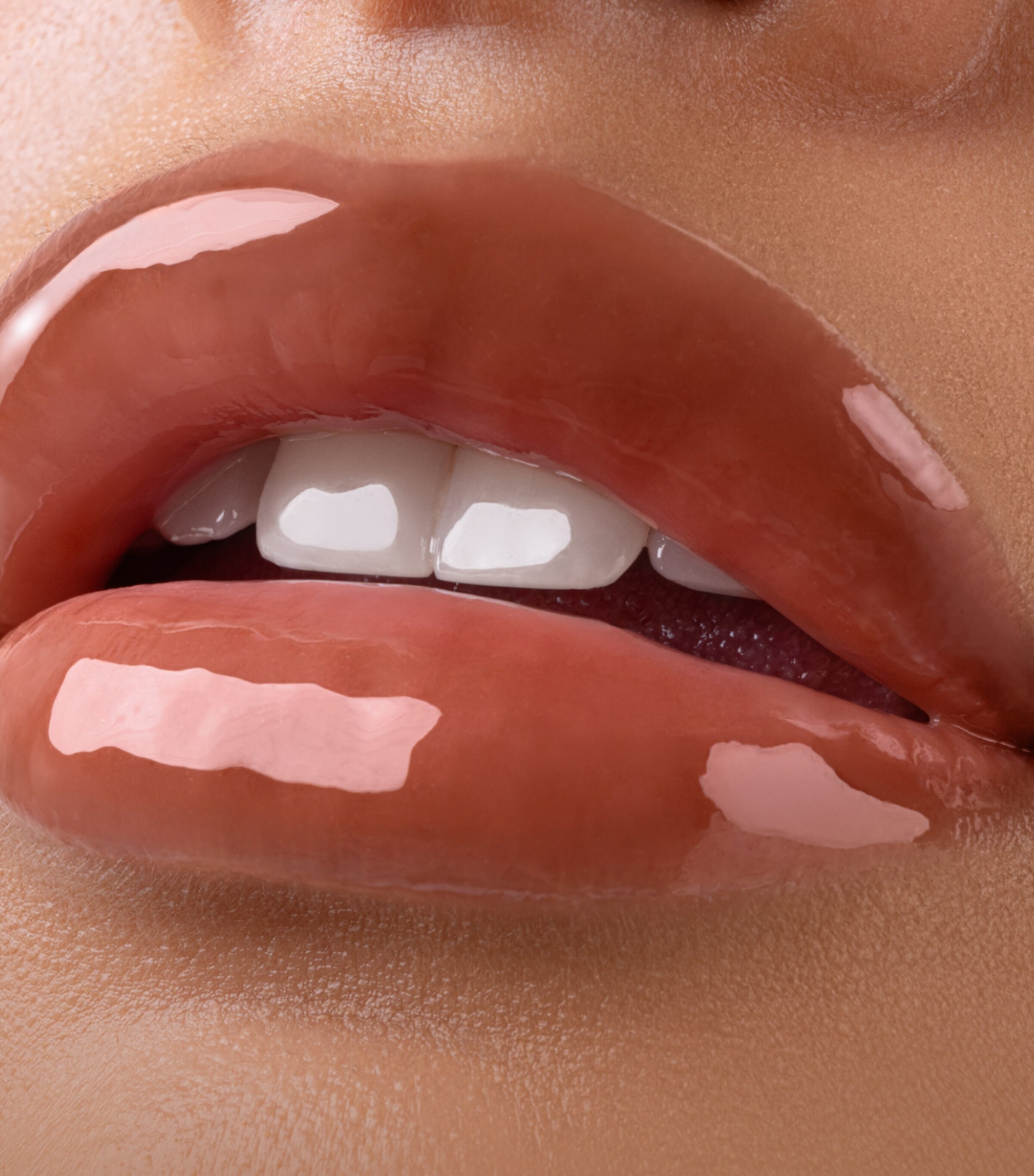 Gisou Honey Infused Lip Oil (8ml) Sticky Toffee Image 9