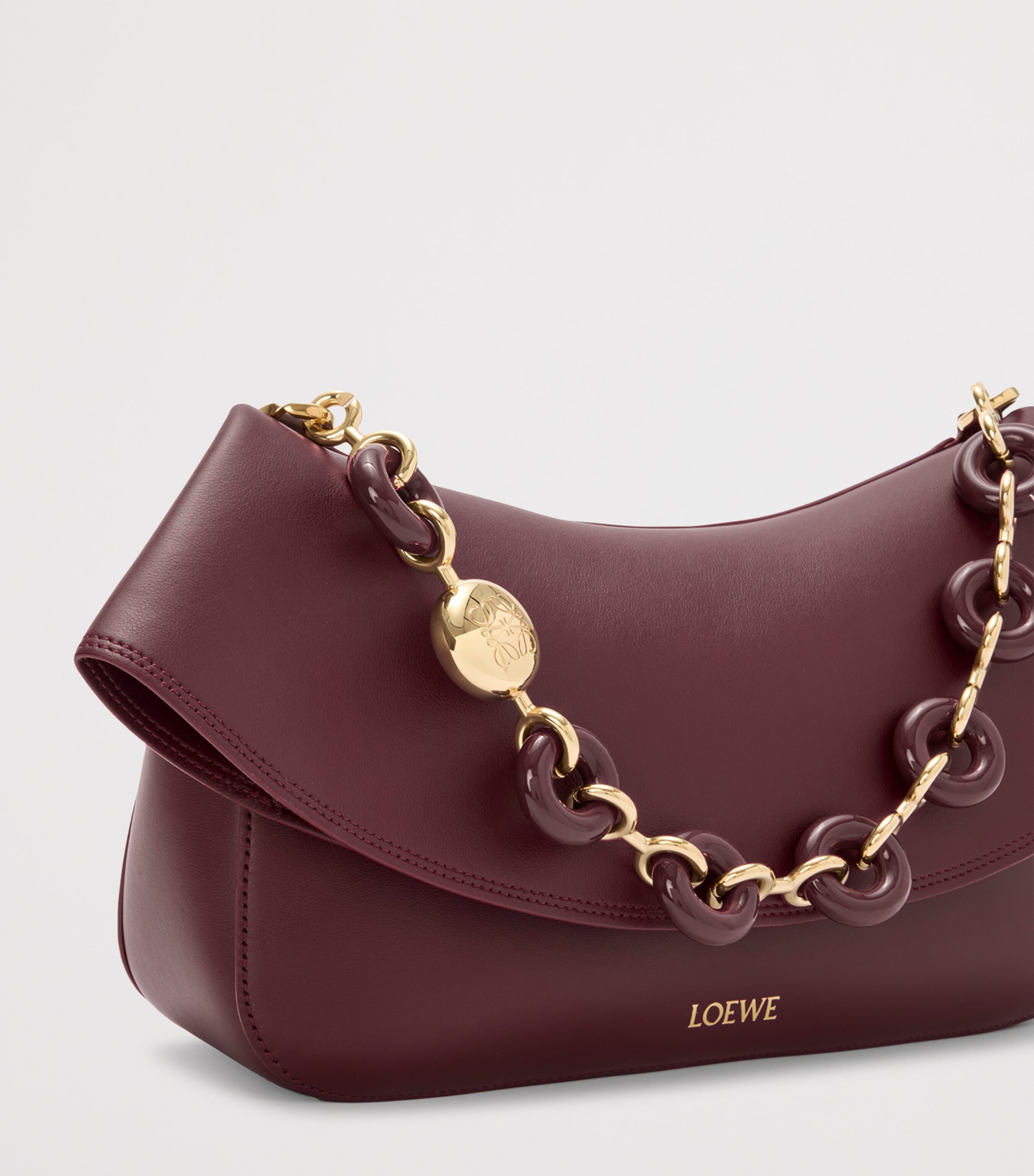 ショルダーバッグ・ポシェット LOEWE OLA MEDIUM BAG IN DARK BURGUNDY Loewe Ola Medium Shoulder Bag in Calfskin Leather - Bergdorf