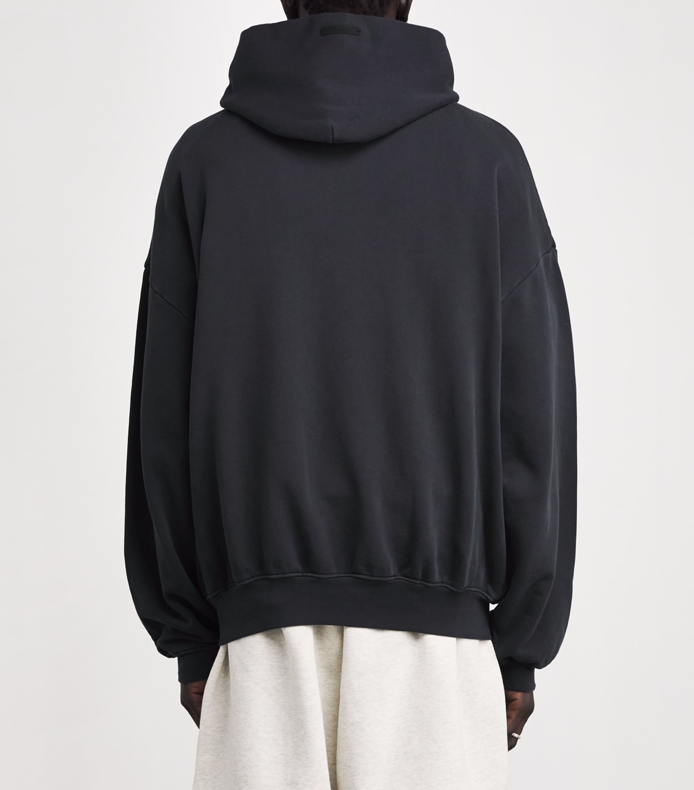 FEAR OF GOD ESSENTIALS Mens Cotton Fleece Training 90s Hoodie Faded Black Image 5