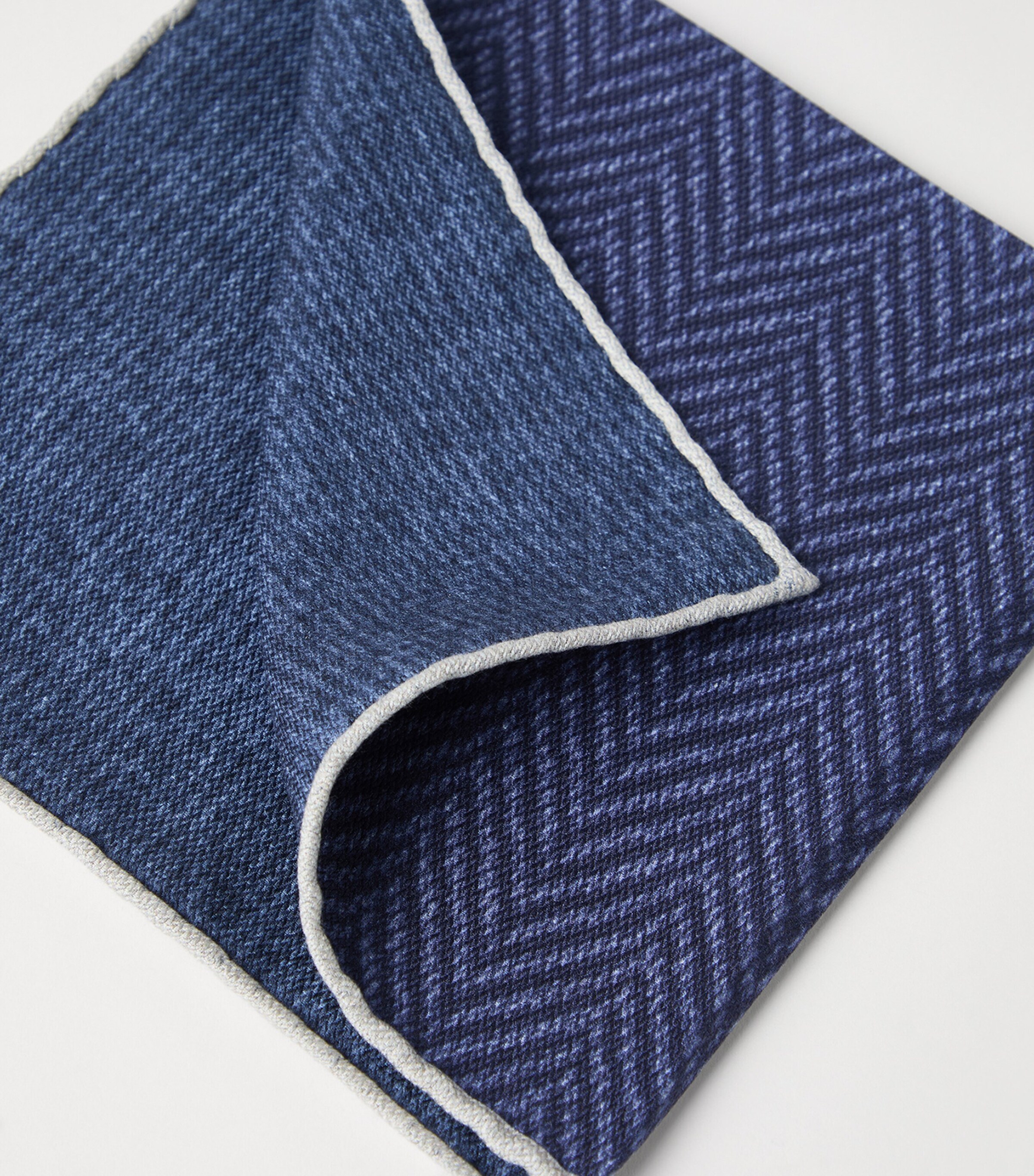 Silk Chevron Pocket Square C2425 Image 3