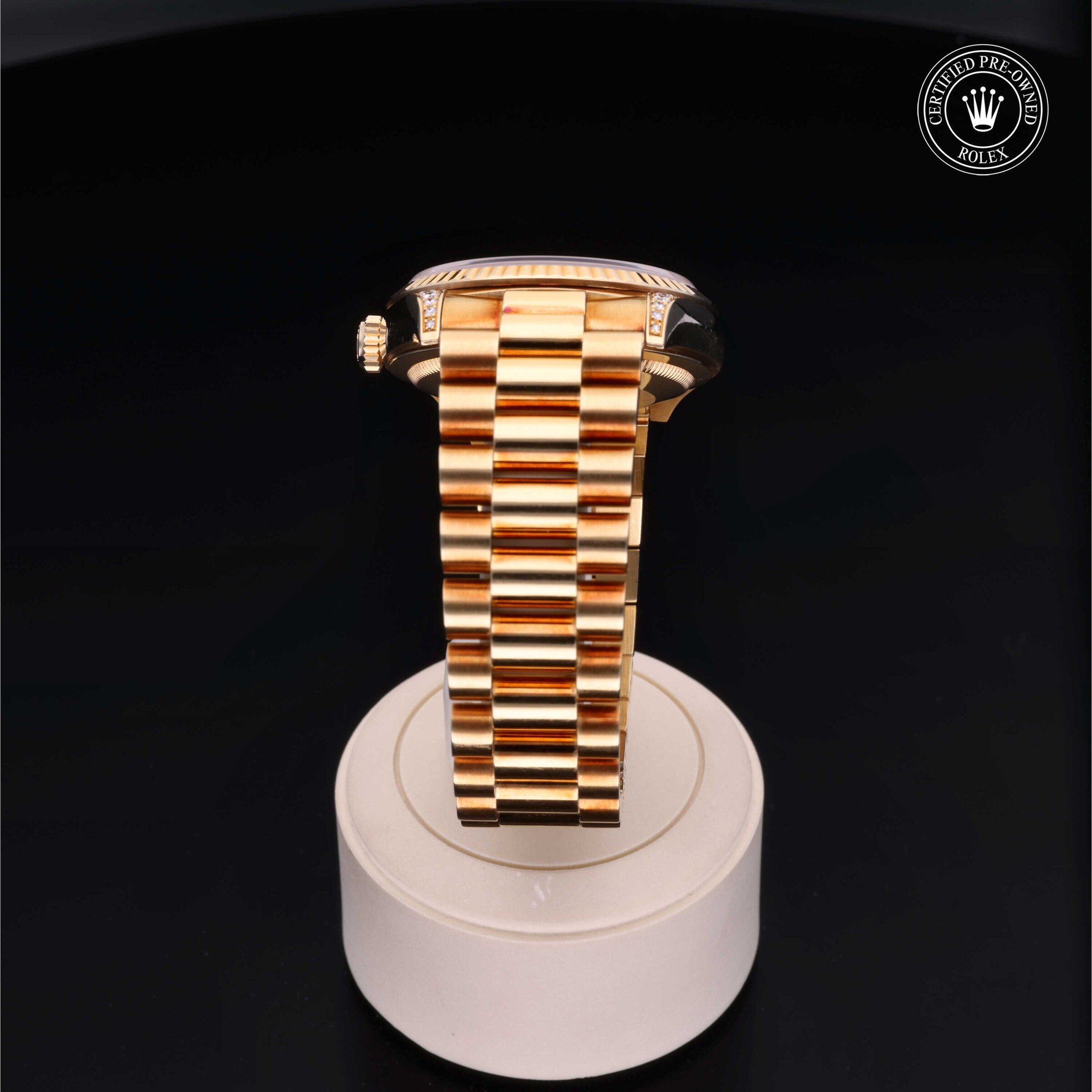 Model image: rolex-certified-pre-owned-Oyster Perpetual Day-Date-36mm-18ct Yellow Gold-1990s-18338 thumbnail 2