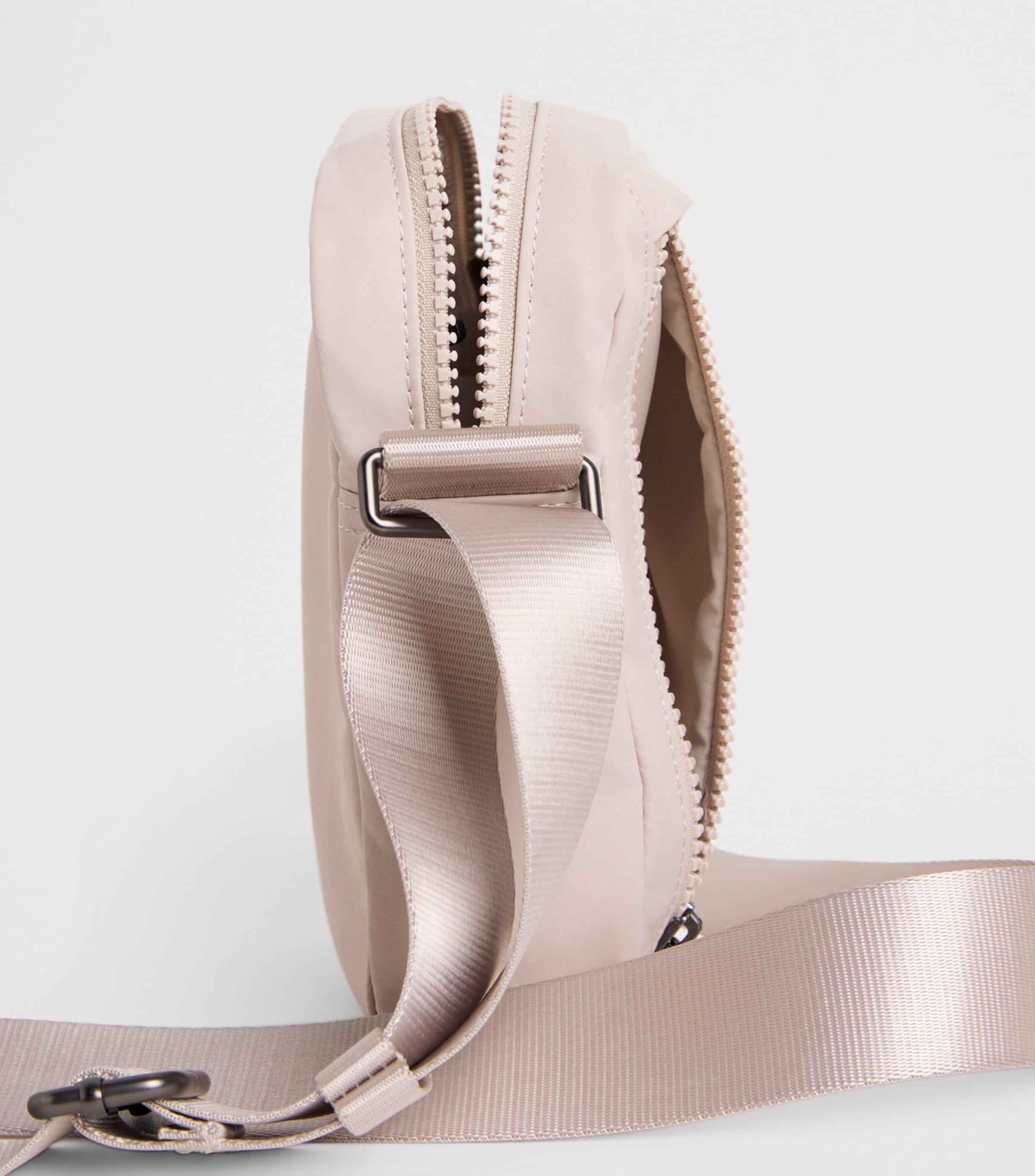 VUORI All Around Cross-Body Bag Ecru Image 5