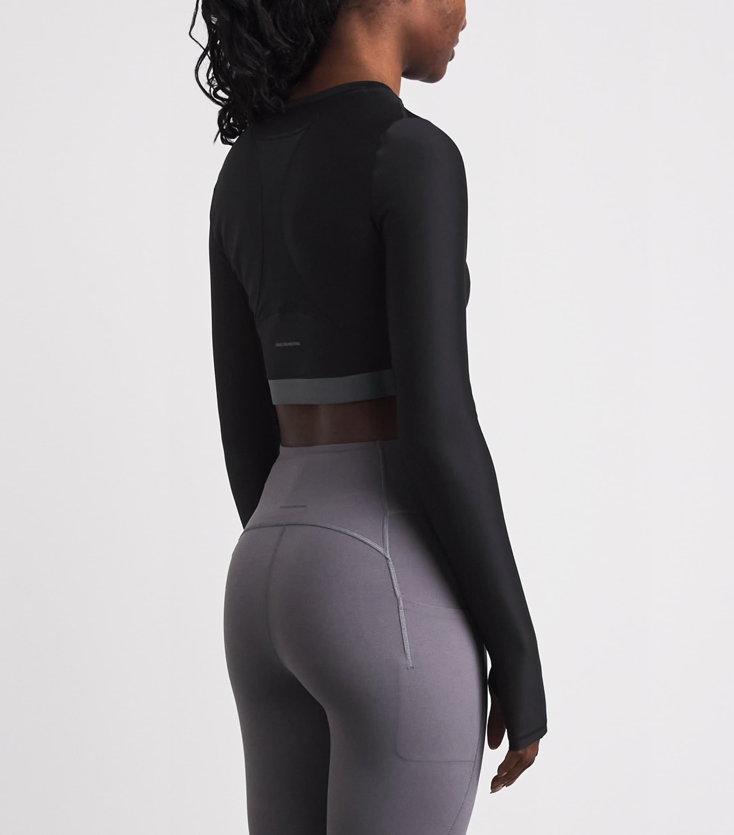 On Womens Train Cropped Long-Sleeve Top Black Image 5
