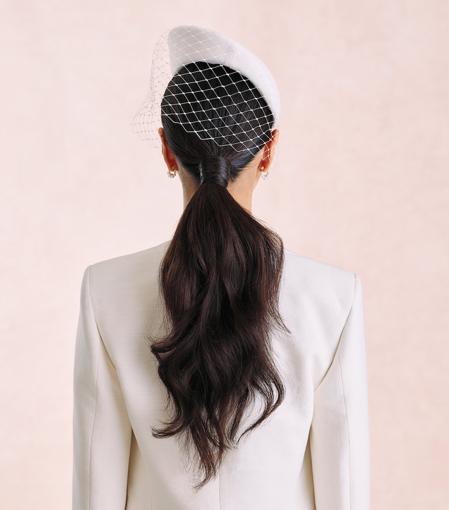 EMILY-LONDON Zellova Pillbox Hat White Image 4