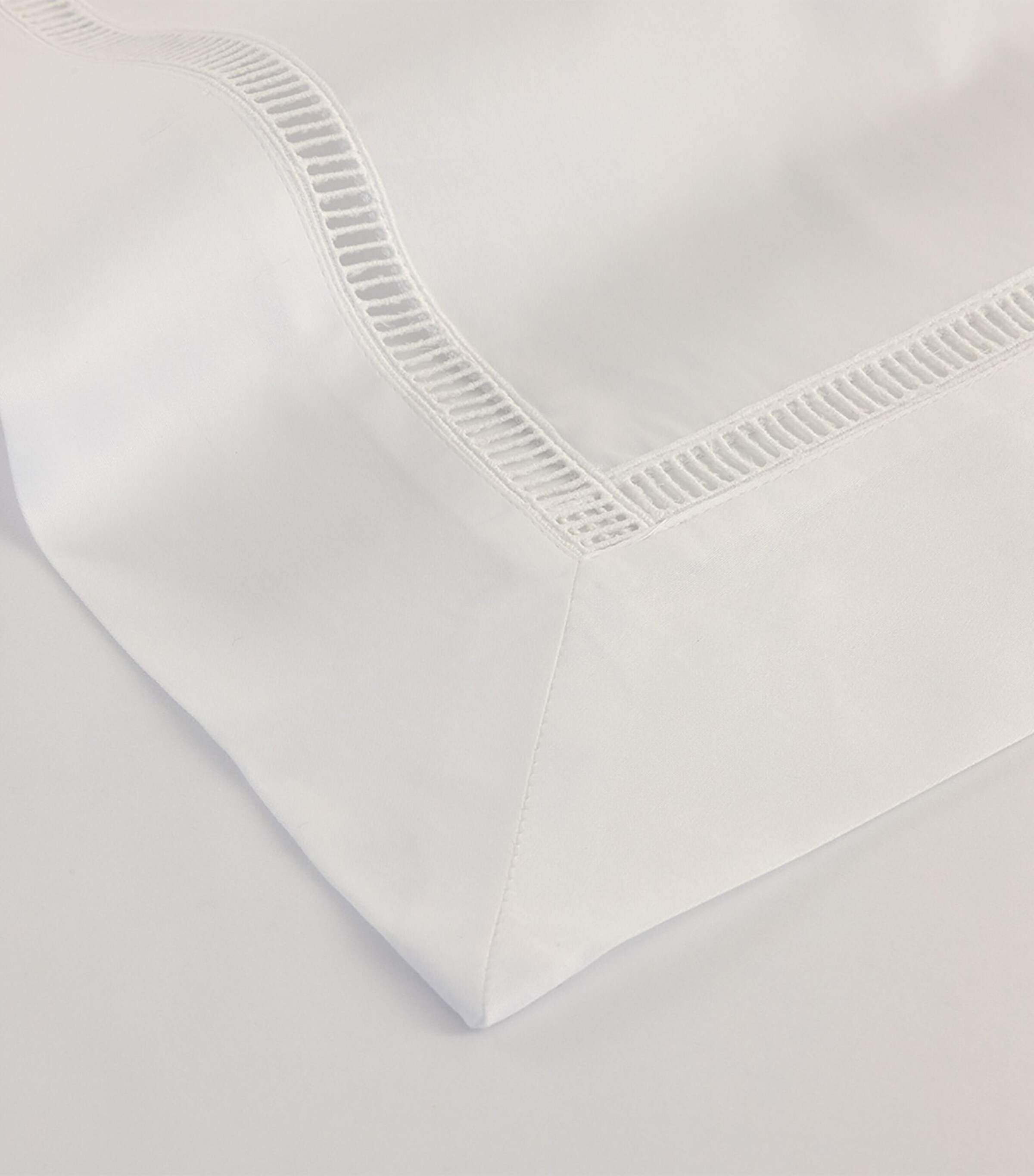 Yves Delorme Colisée Blanc Super King Flat Sheet (270cm x 295cm) Blanc Image 3
