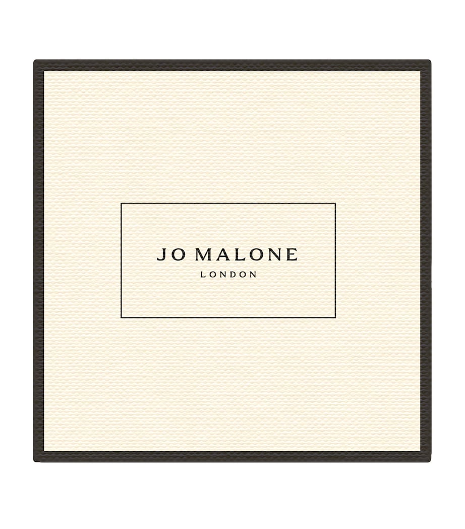 Jo Malone London Limited Edition Green Tomato Vine Candle (300g) Image 5
