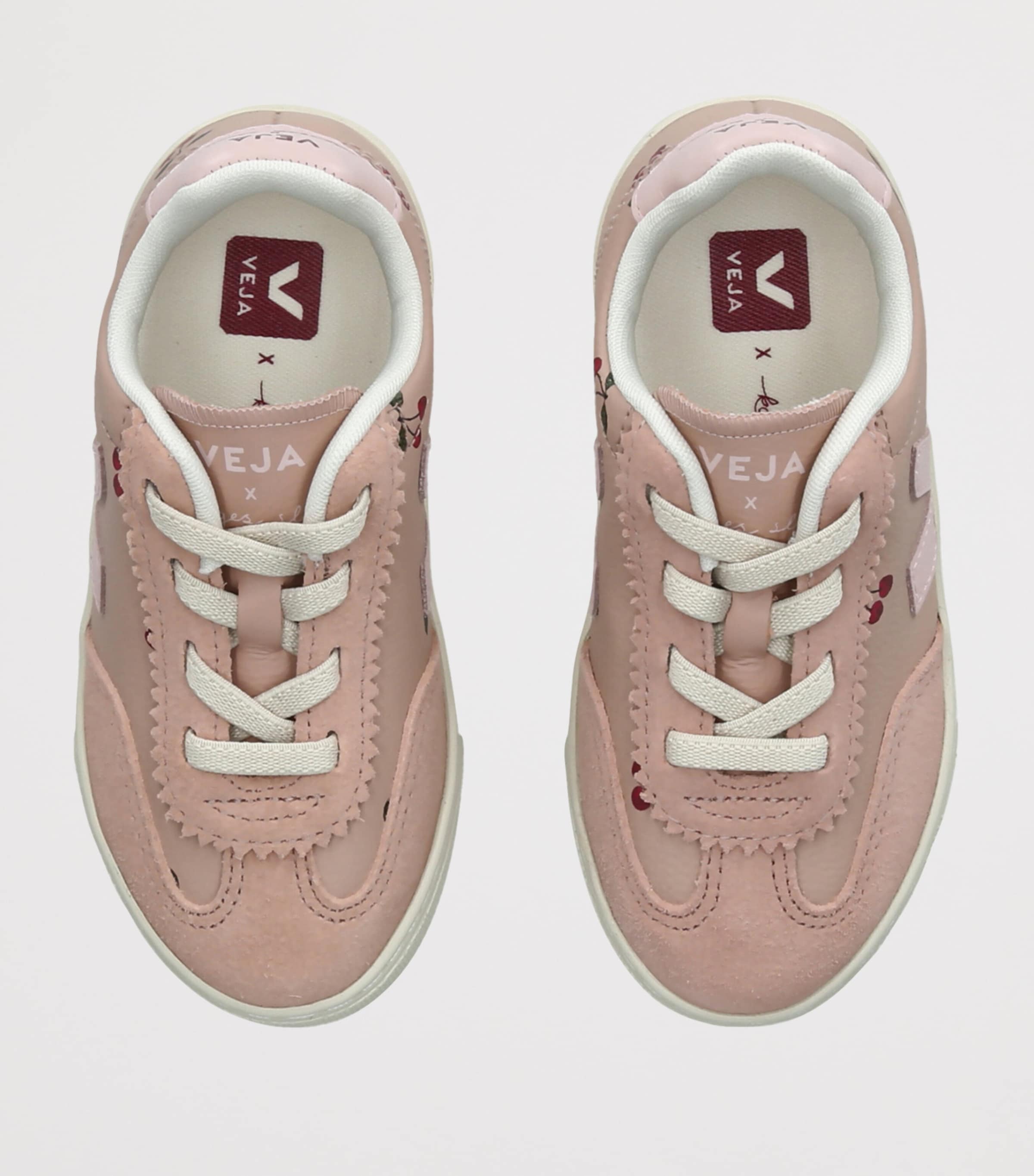 Veja Kids x Konges Sløjd Leather Cherry Volley Sneakers Pink Comb Image 2