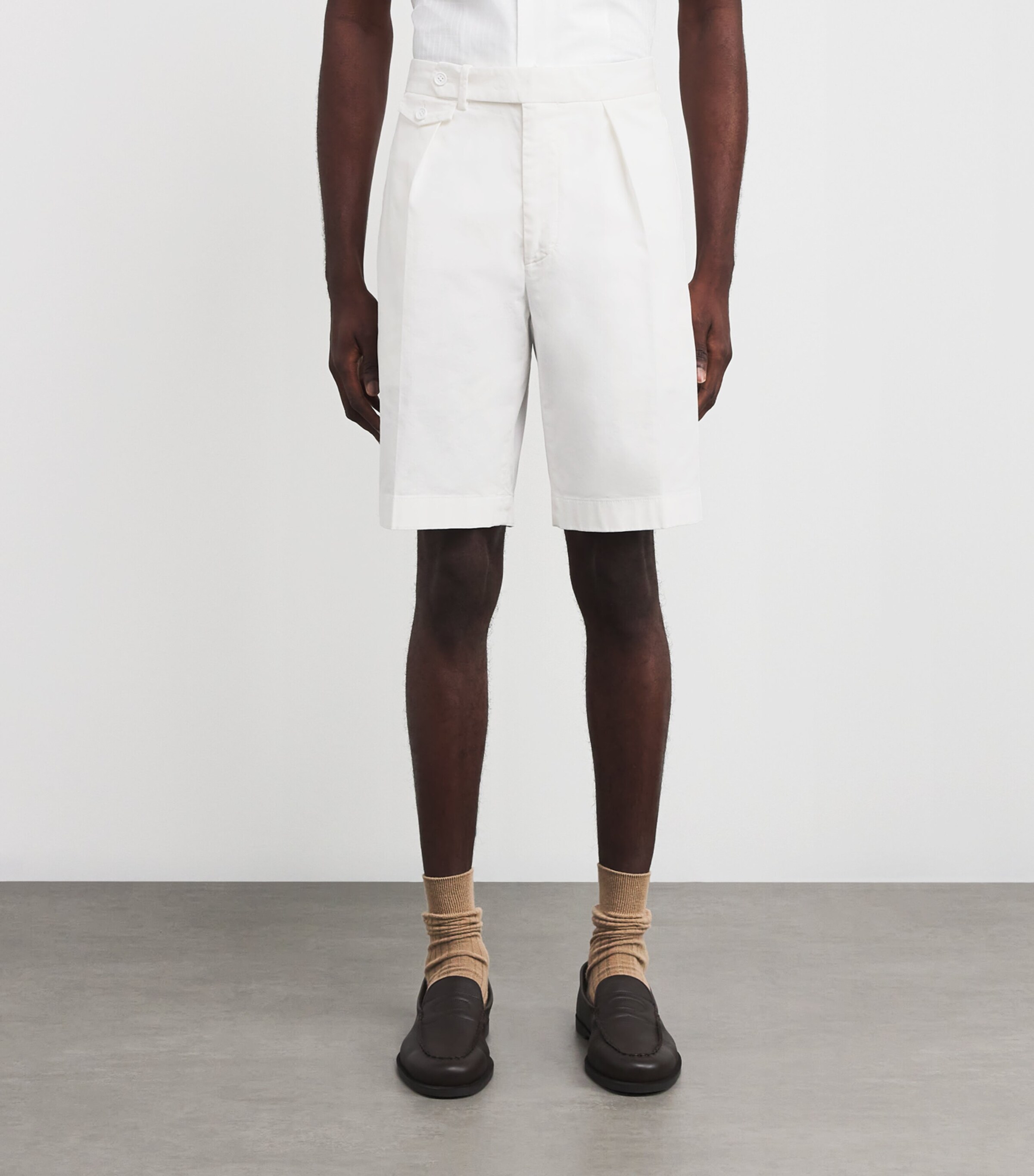Ralph Lauren Purple Label Mens x Wimbledon Stretch-Cotton Pleated Shorts Deckwash White Image 3