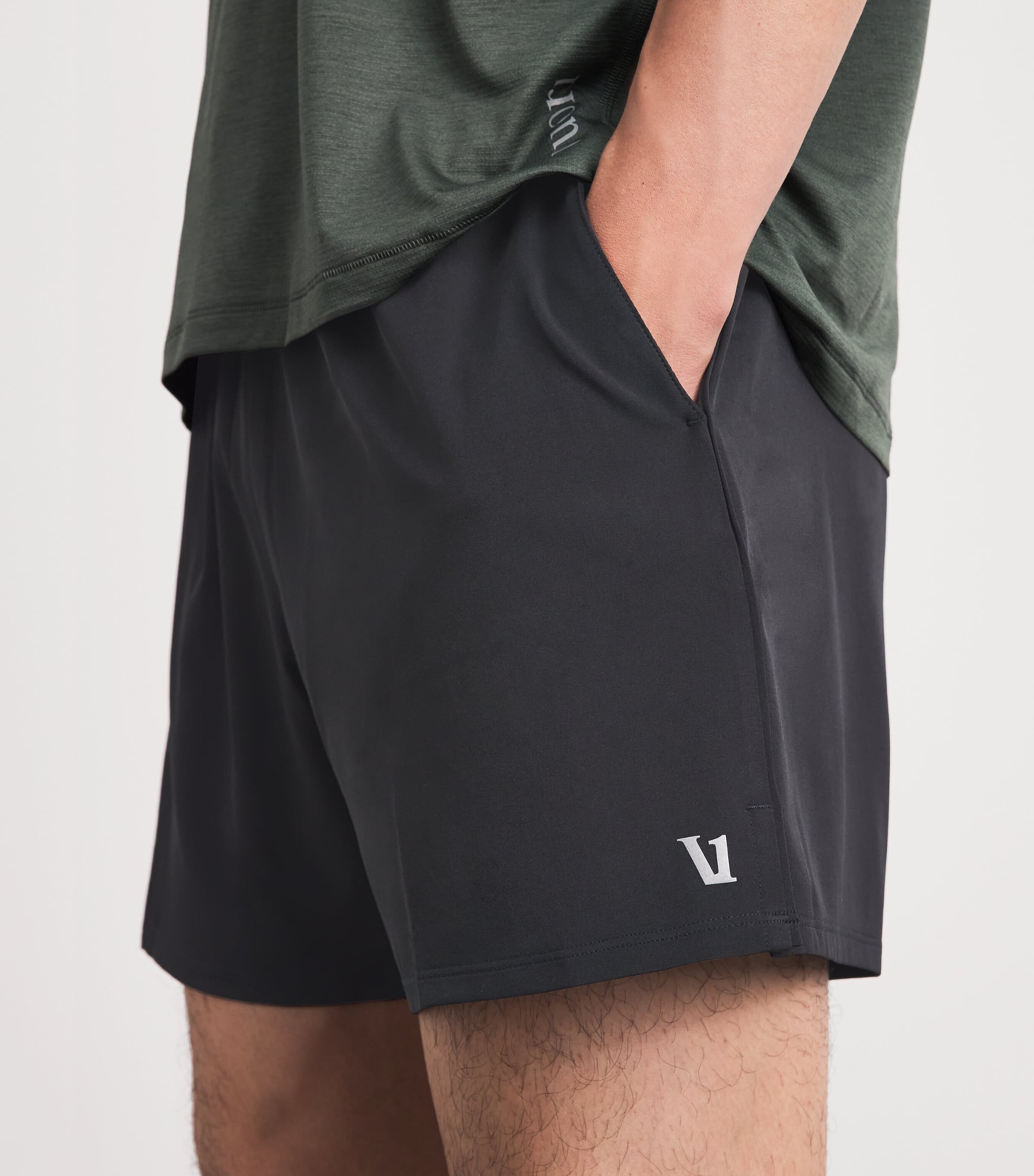 VUORI Mens 5’’ Lined Course Shorts Blk Black Image 3