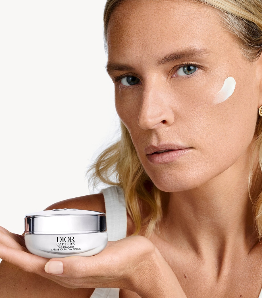 Capture Day Creme (50ml) - Refill SILVER Image 2