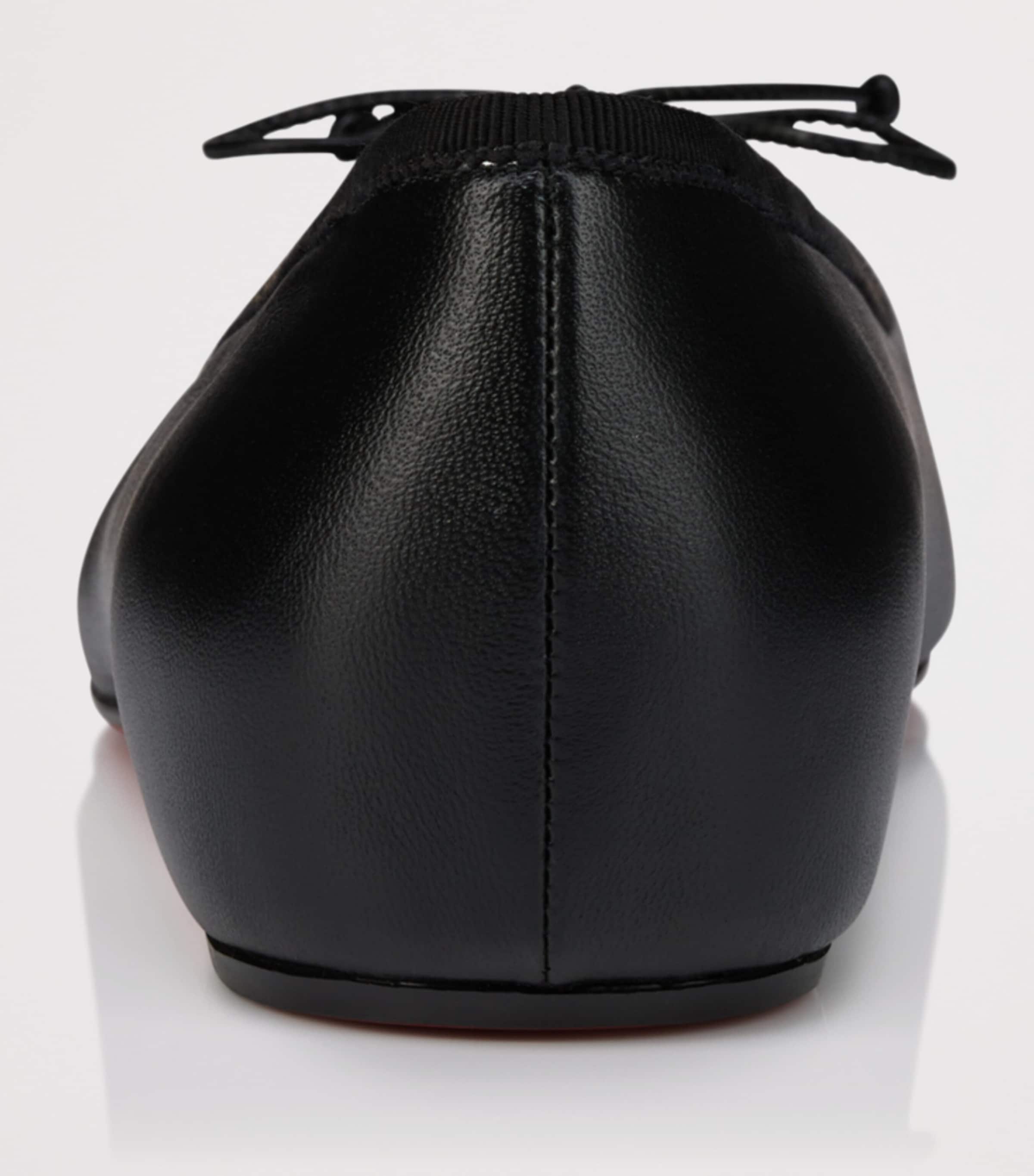 Christian Louboutin Womens Cassia Nodo Leather Ballet Flats Image 4