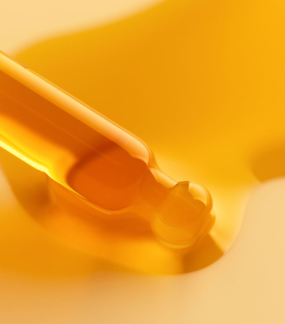 Sunday Riley C.E.O. Glow Vitamin C + Turmeric Face Oil (35ml) Image 2