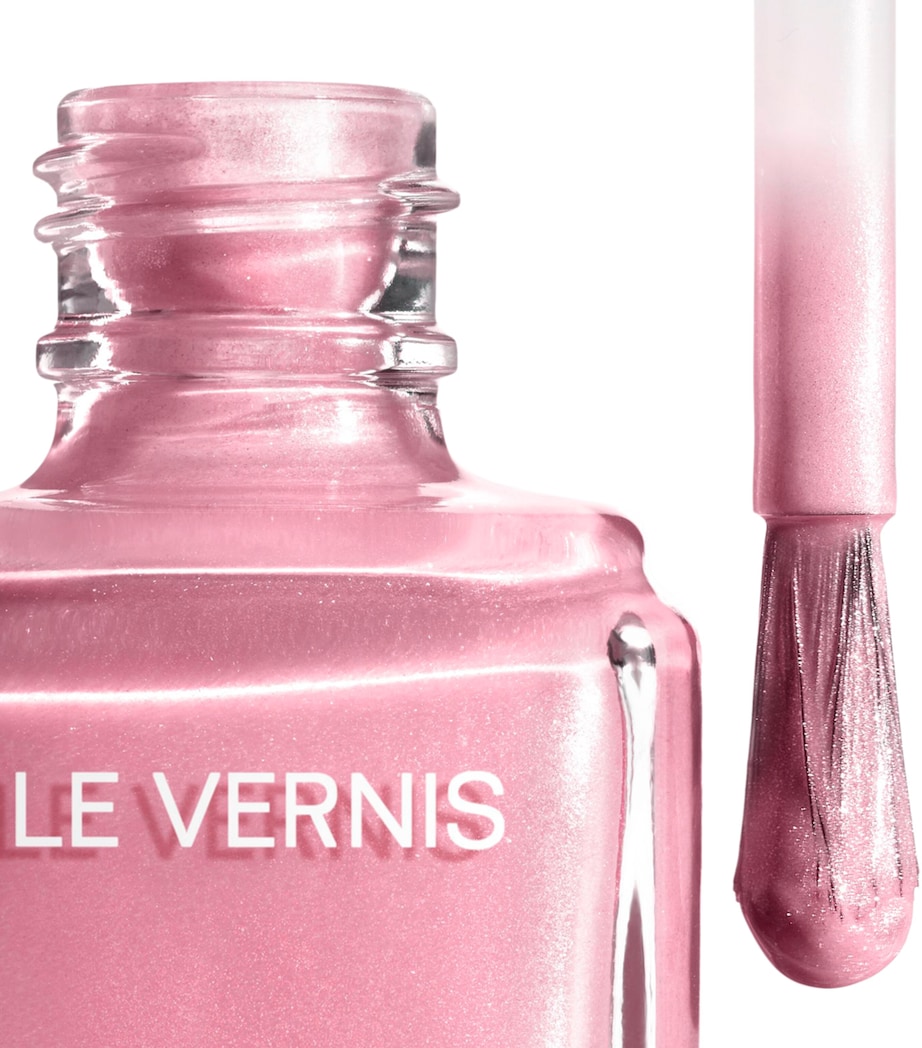 CHANEL LE VERNIS Longwear Nail Colour Party Girl Image 2