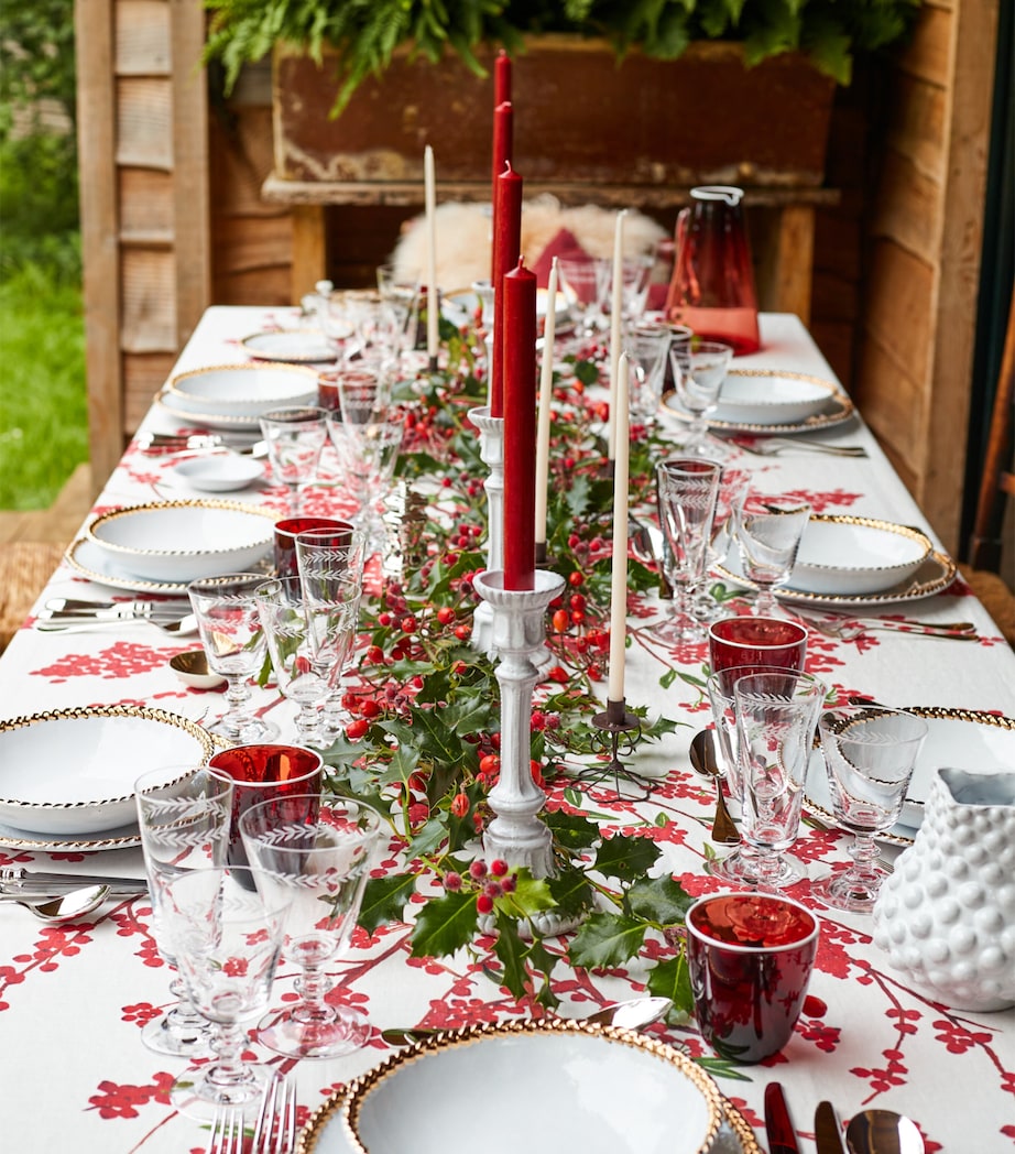 Linen Les Airelles Tablecloth (165cm x 380cm) RED Image 5