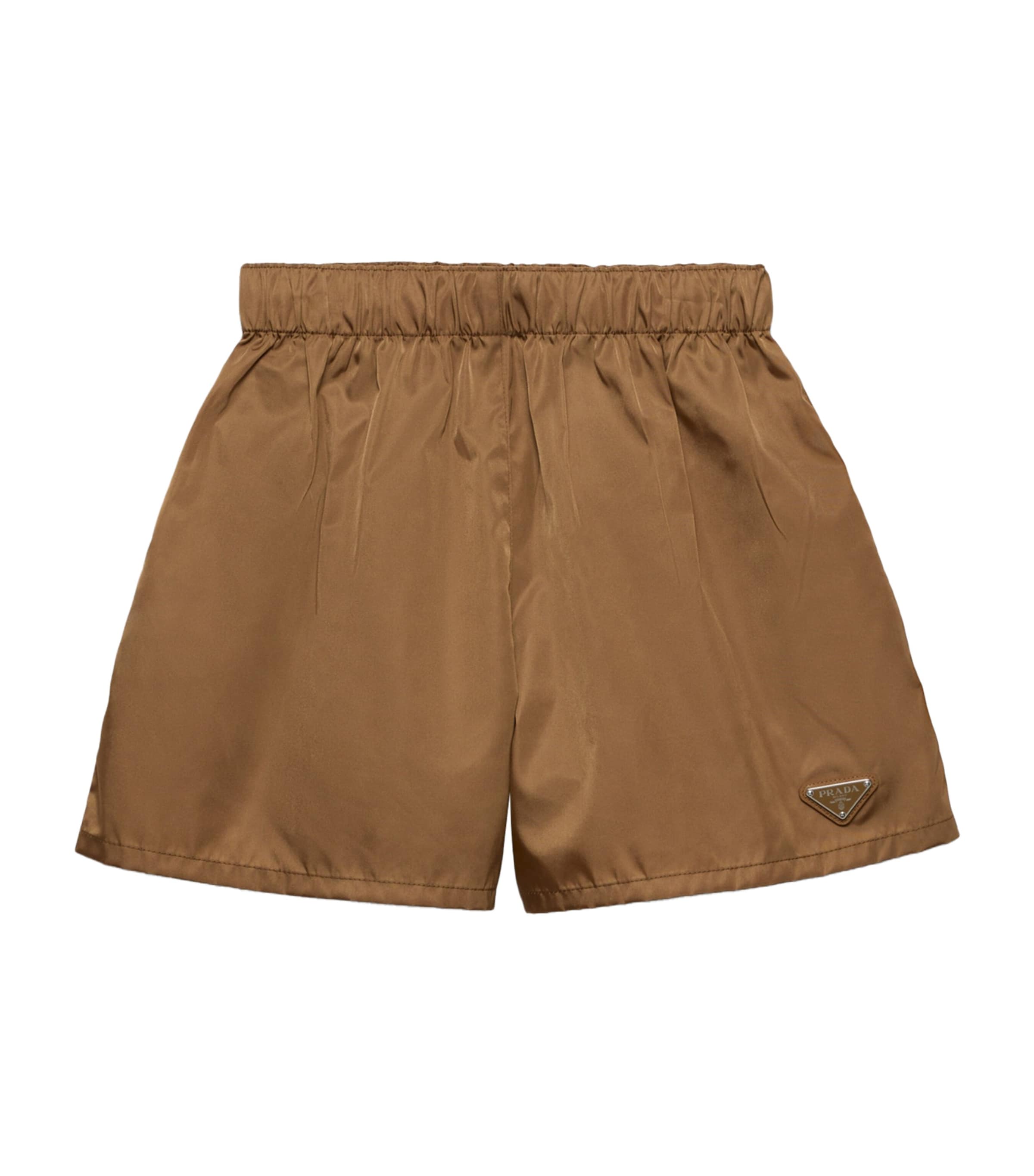 ショートパンツ PRADA RE-NYLON SHORTS Re-Nylon Shorts in Black - Prada - Women | WE IN STYLE