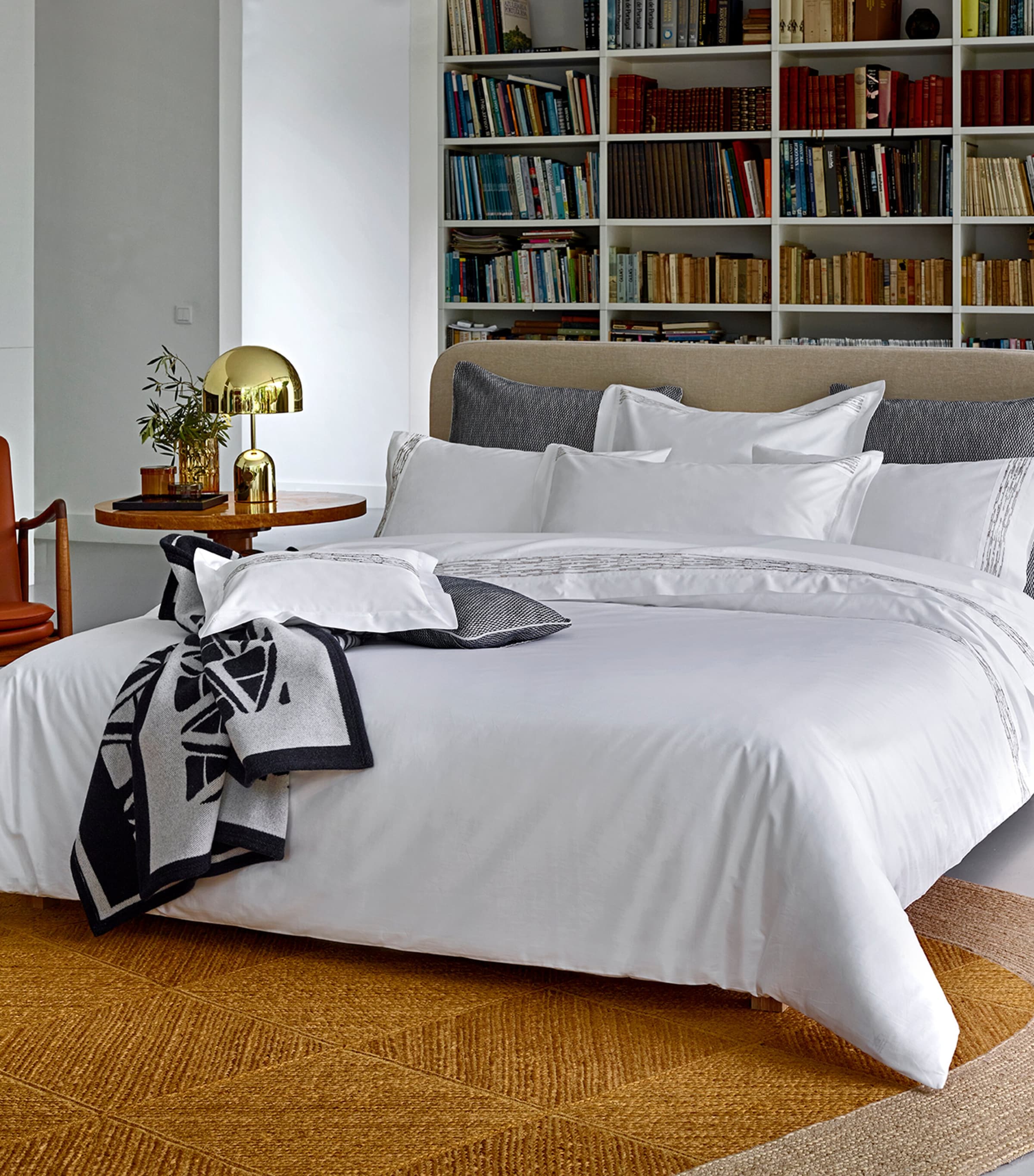 Egyptian Cotton Alentejo Pillowcase Pair (50cm x 75cm) WHITE/PEARL Image 2