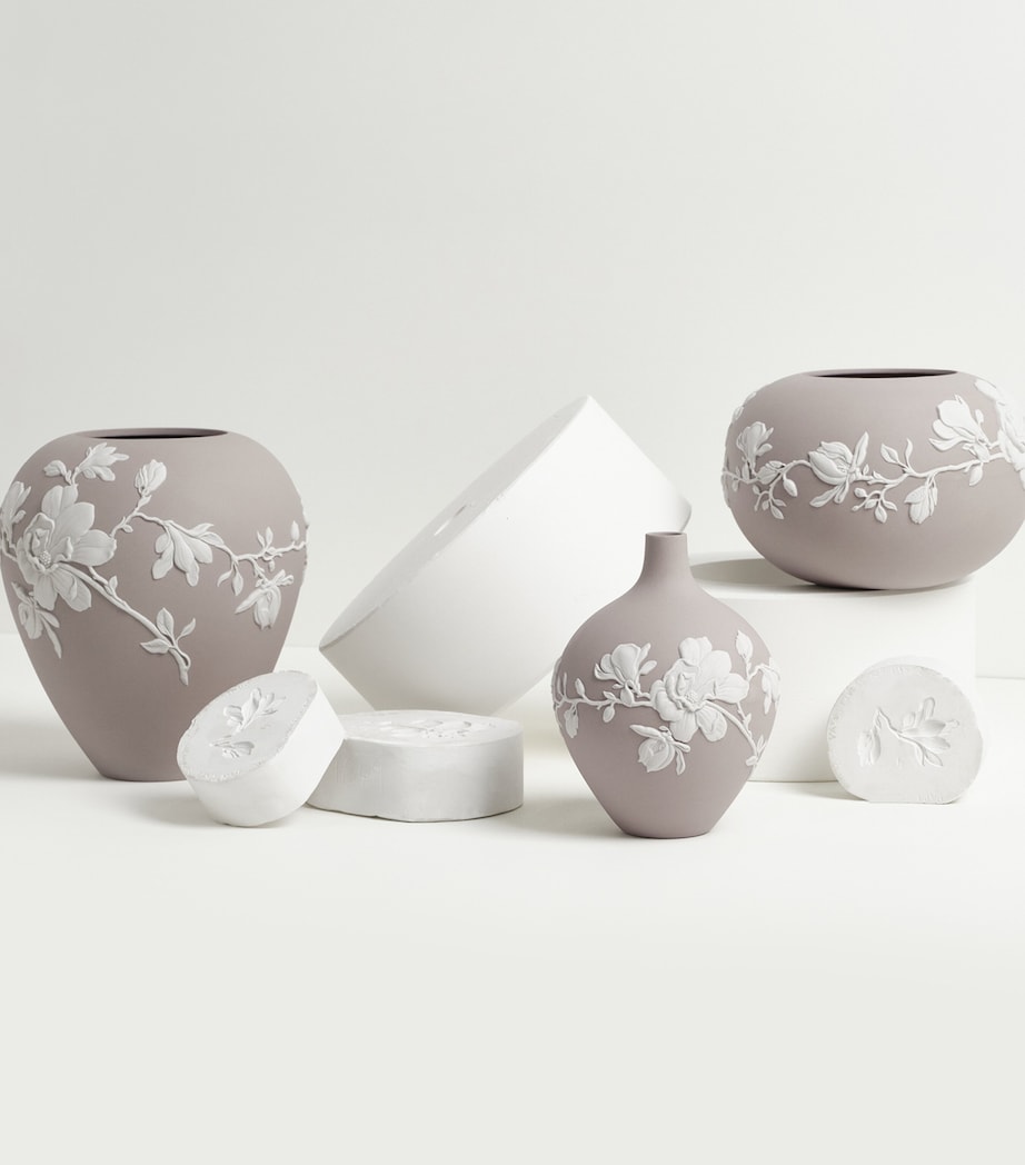 Magnolia Blossom Vase (18cm) BROWN Image 2