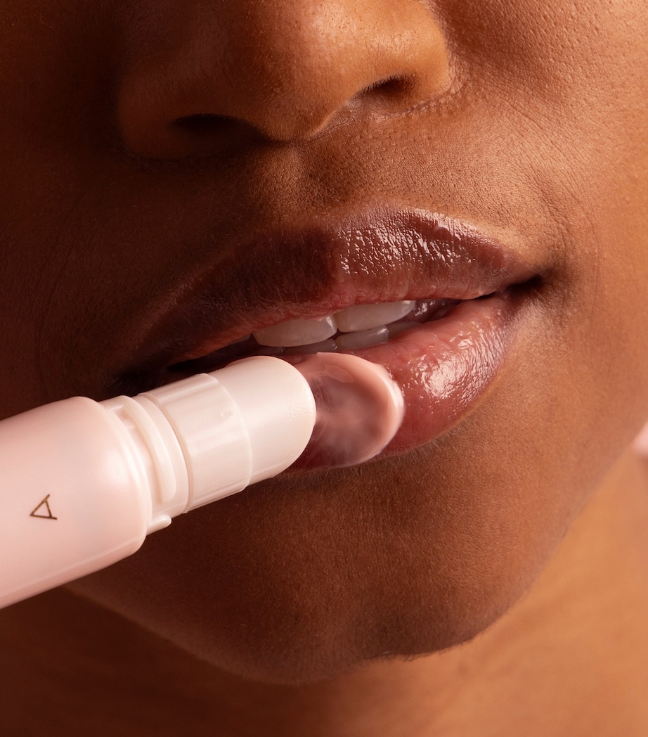 The Kissu Lip Treatment (10ml) NO COLOUR Image 6