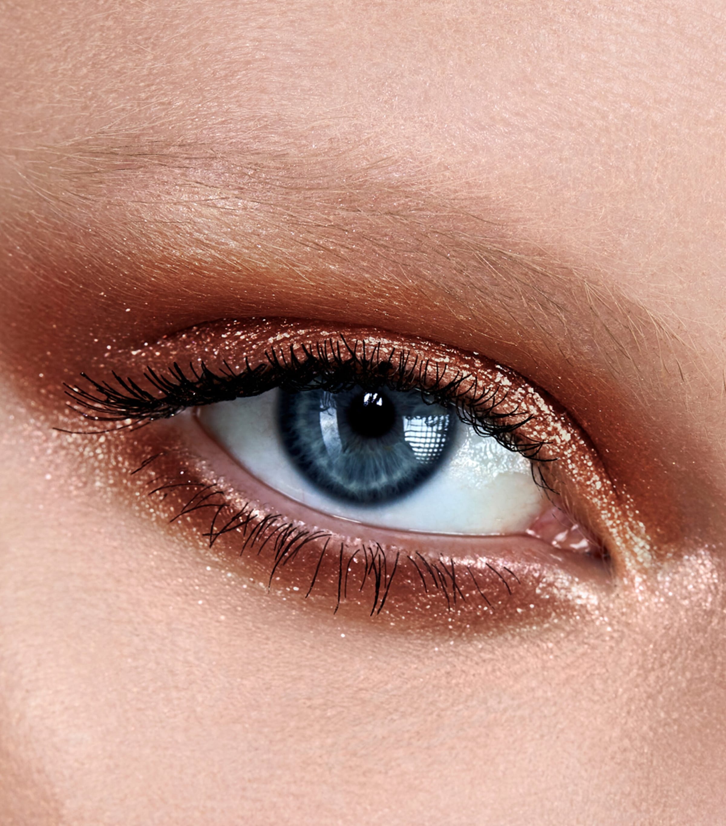 Scattered Light Eyeshadow FOIL Image 2