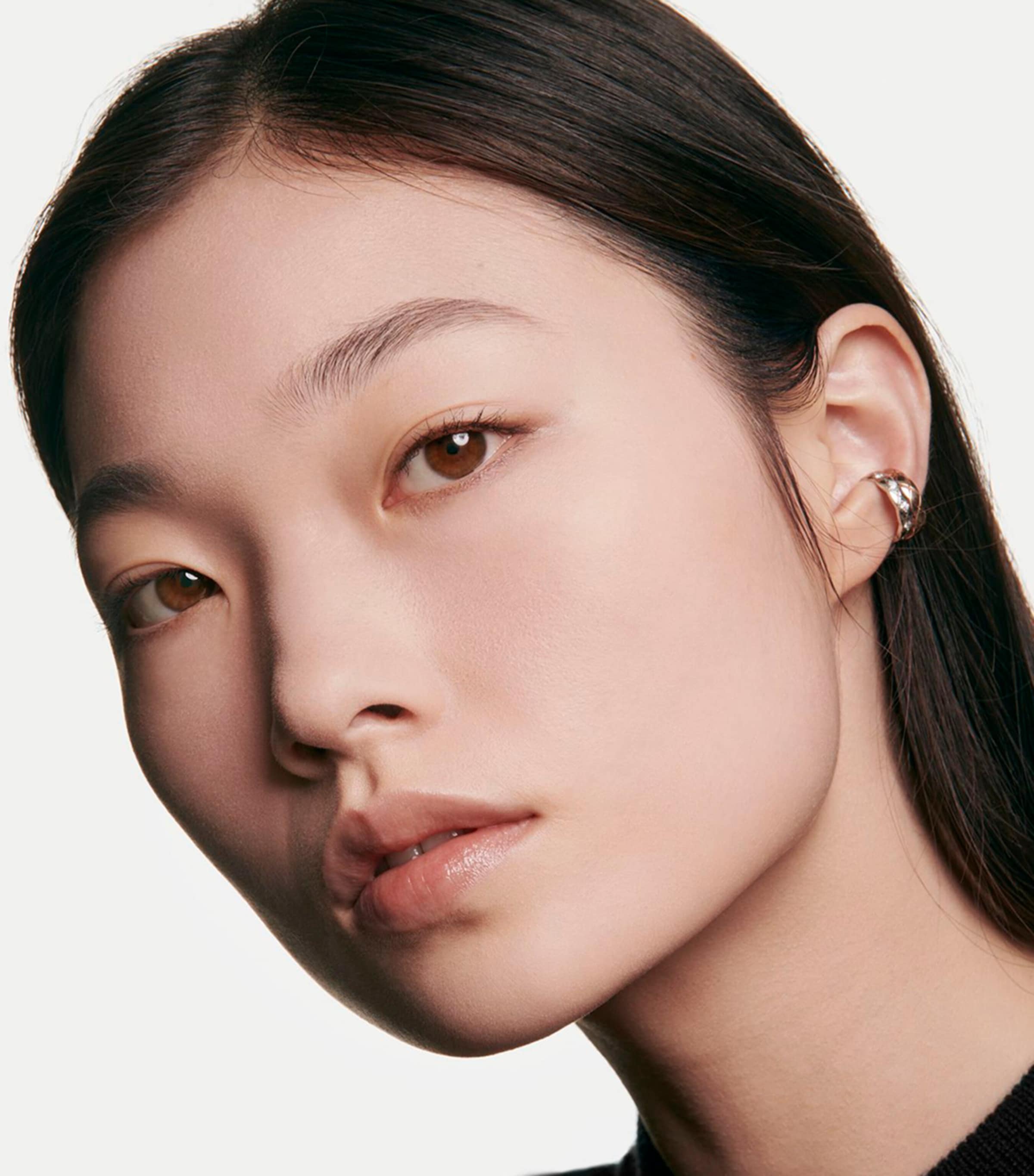 ULTRA LE TEINT VELVET Blurring Smooth-Effect Foundation BR12 Image 3