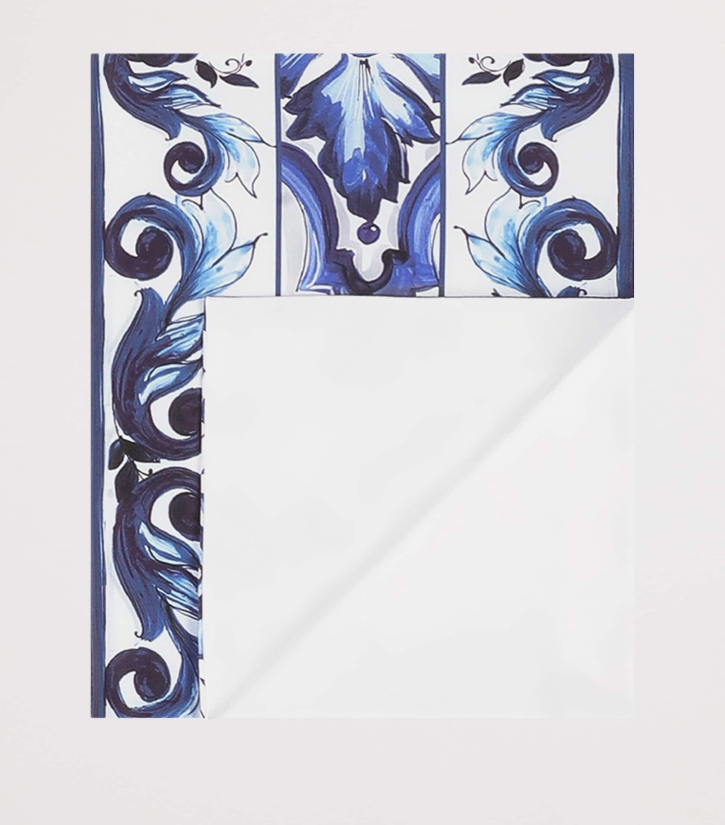Dolce&Gabbana Casa Set of 2 Cotton Majolica Pillowcases (50cm x 80cm) Bianco/blu Med Image 3