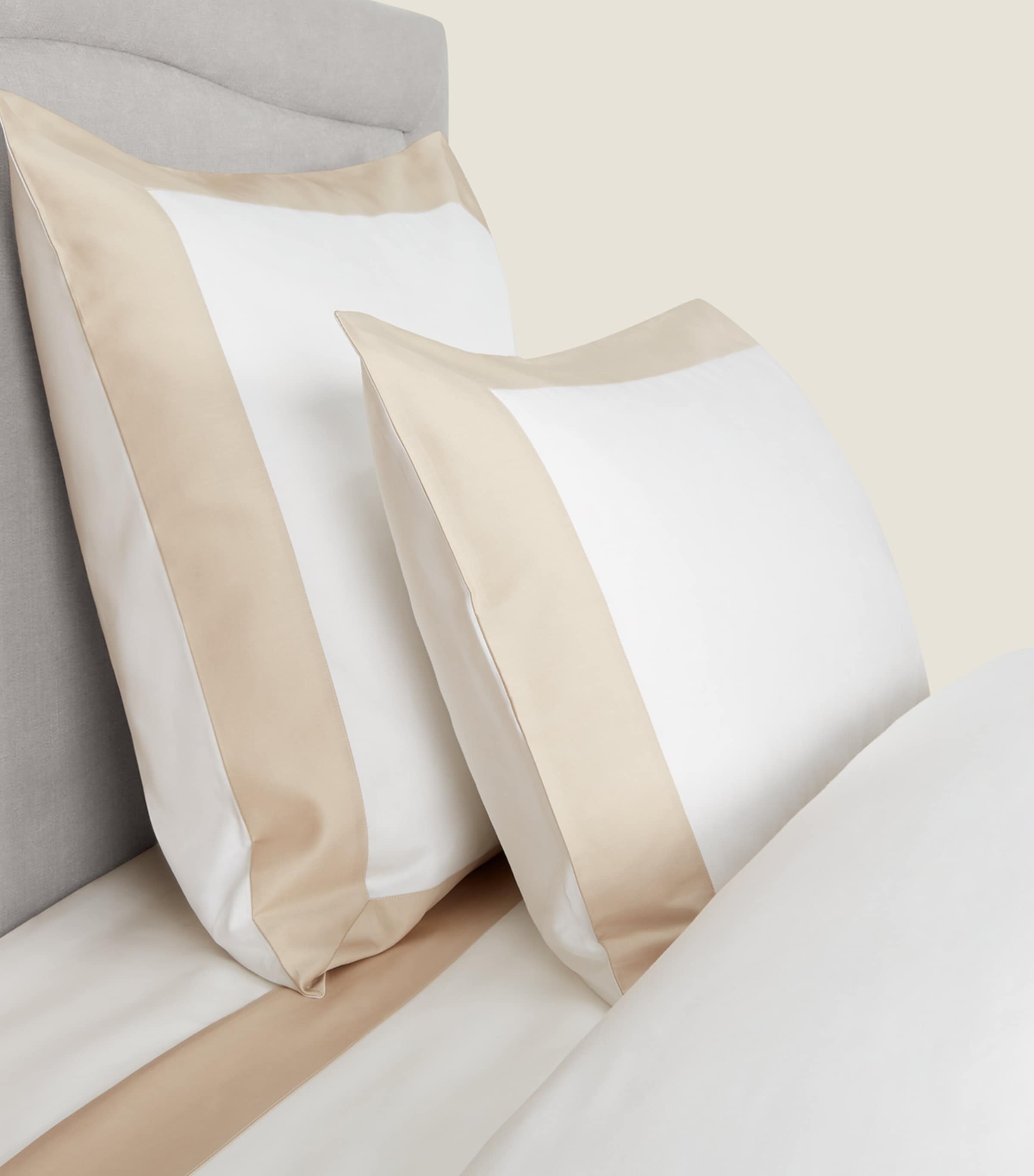 Frette Bold Super King Flat Sheet (270cm x 320cm) Milksavage B Image 2