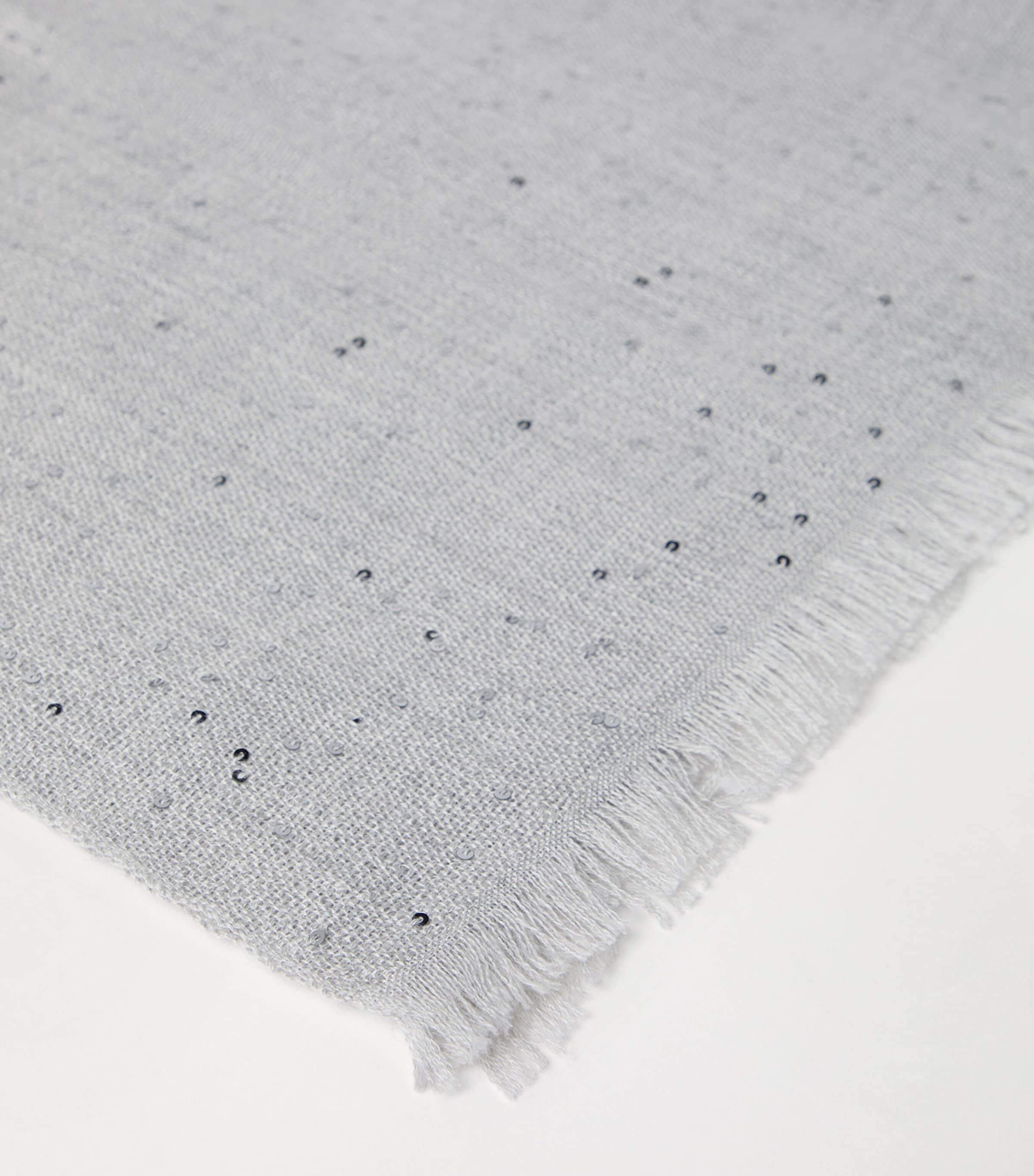 Brunello Cucinelli Womens Cashmere-Silk Diamond Yarn Sequin Scarf Image 3